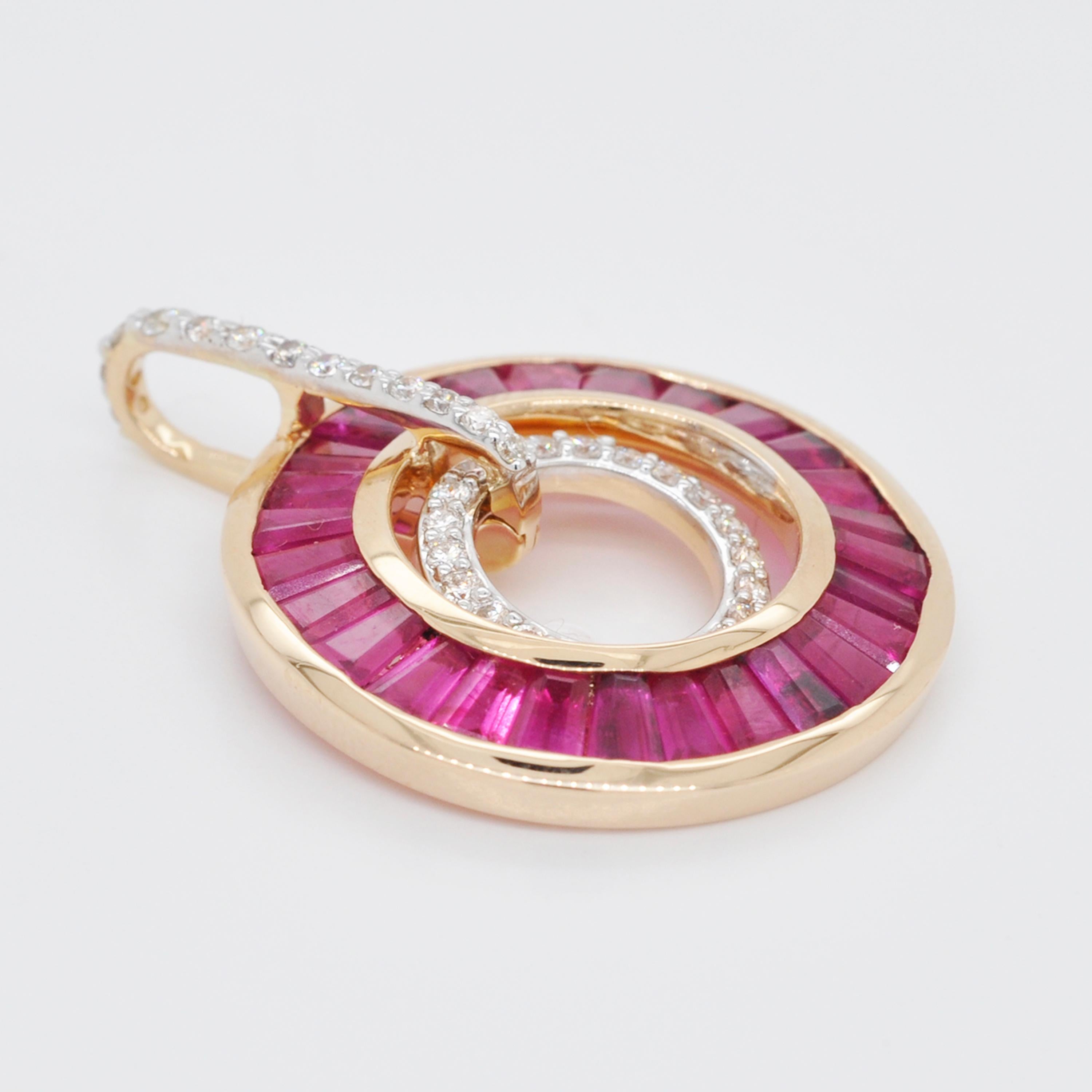 18 Karat Gold Ruby Baguettes Diamond Circular Pendant Necklace Earrings Set For Sale 1