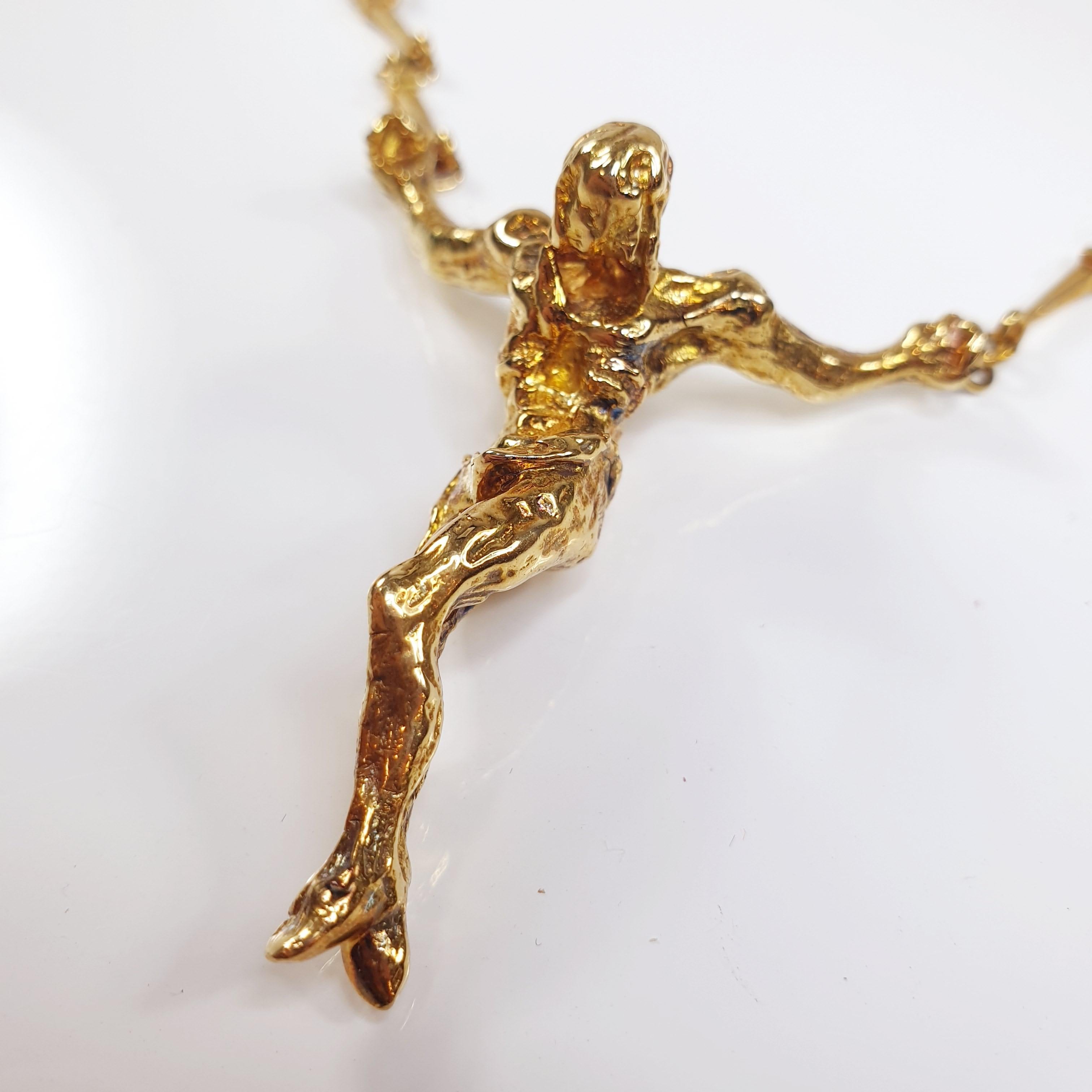 Limitierte Auflage 18k Gelbgold Salvador Dali Christus Saint John On The Cross Anhänger Halskette / Armband 
Dies ist ein nummeriertes Stück in limitierter Auflage aus den 1970er Jahren, Nummer 108 von 1000 jemals hergestellten.
Diese Halskette wird