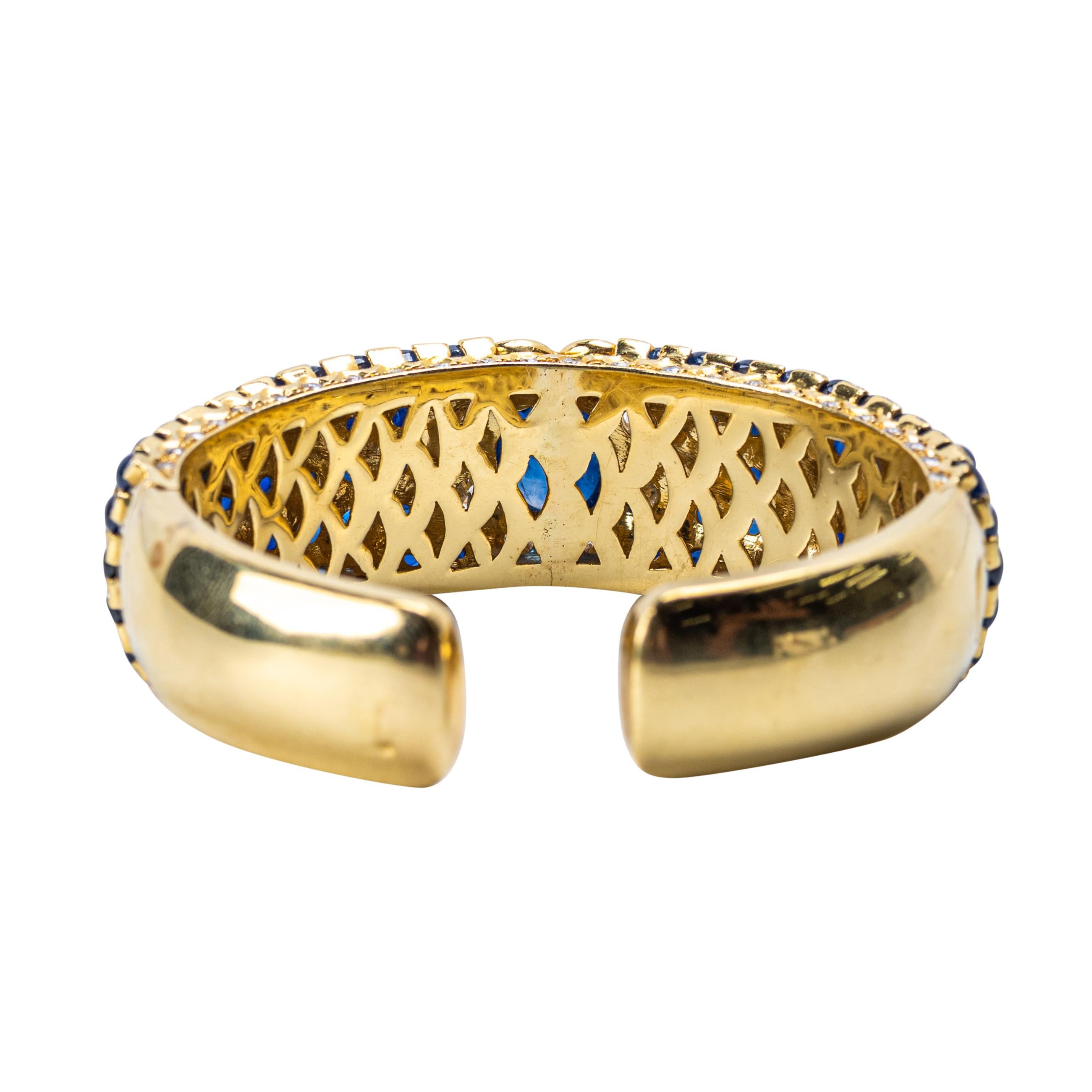 Donna Bracciale in oro 18 carati, zaffiro e diamanti in vendita