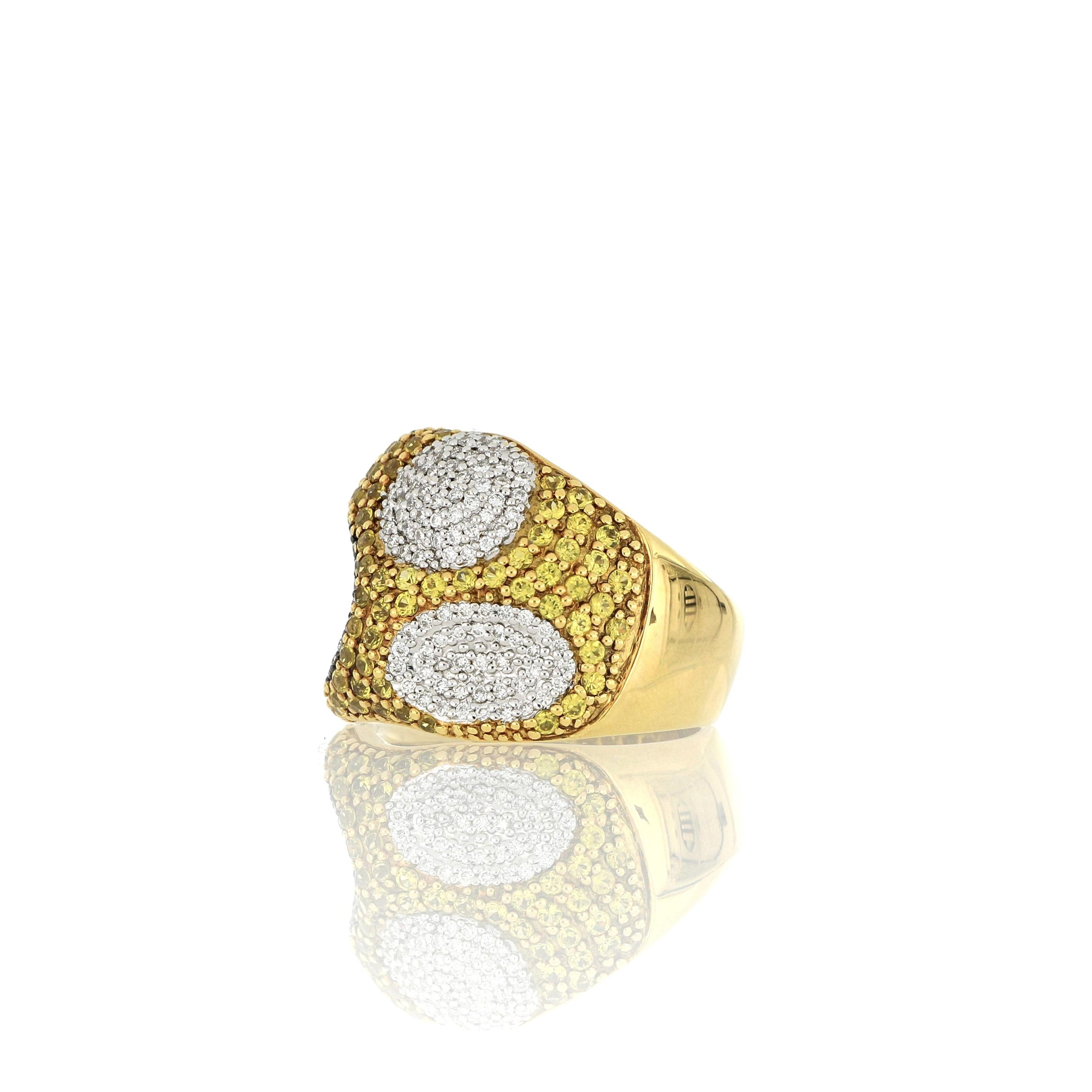 Contemporary 18 Karat Gold Sapphire and Diamond Ring For Sale
