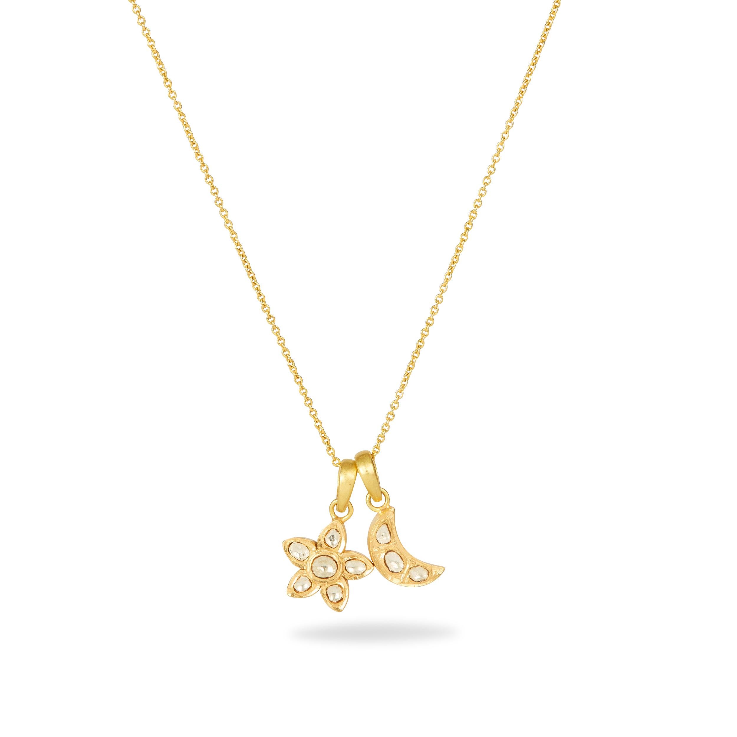 18 Karat Gold Set Polki Diamond Star & Moon Pendants on 18 Karat Gold Chain In New Condition For Sale In London, GB