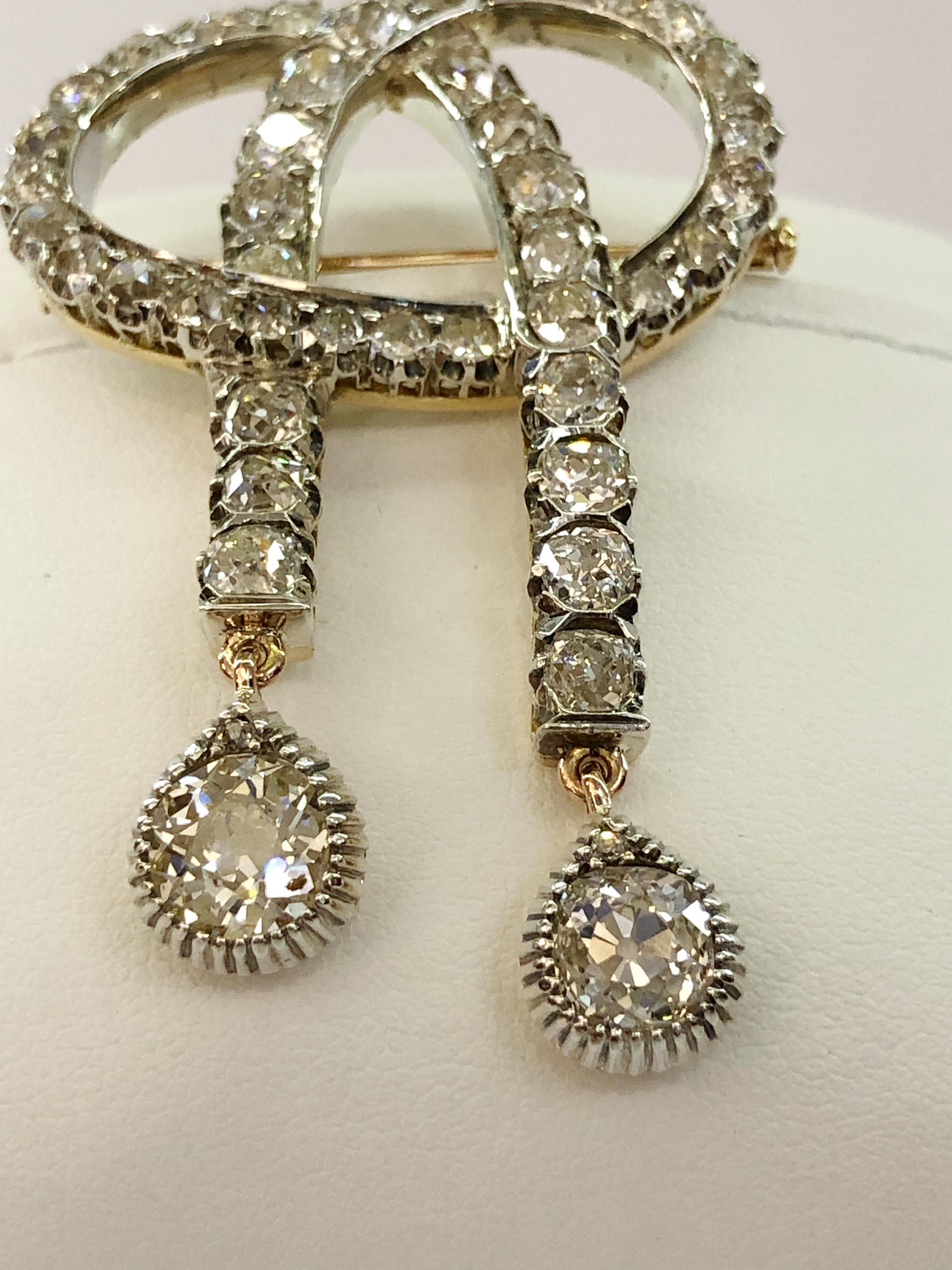 Brilliant Cut 18 Karat Gold Silver and Diamond Brooch For Sale