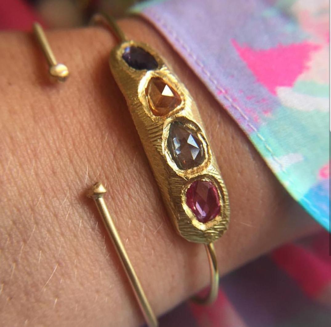 Artisan 18 Karat Gold Simple Wire Cuff Bracelet with Diamonds For Sale