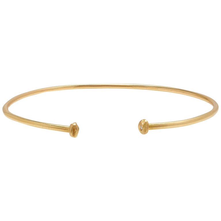 18 Karat Gold Simple Wire Cuff Bracelet with Diamonds For Sale at 1stDibs