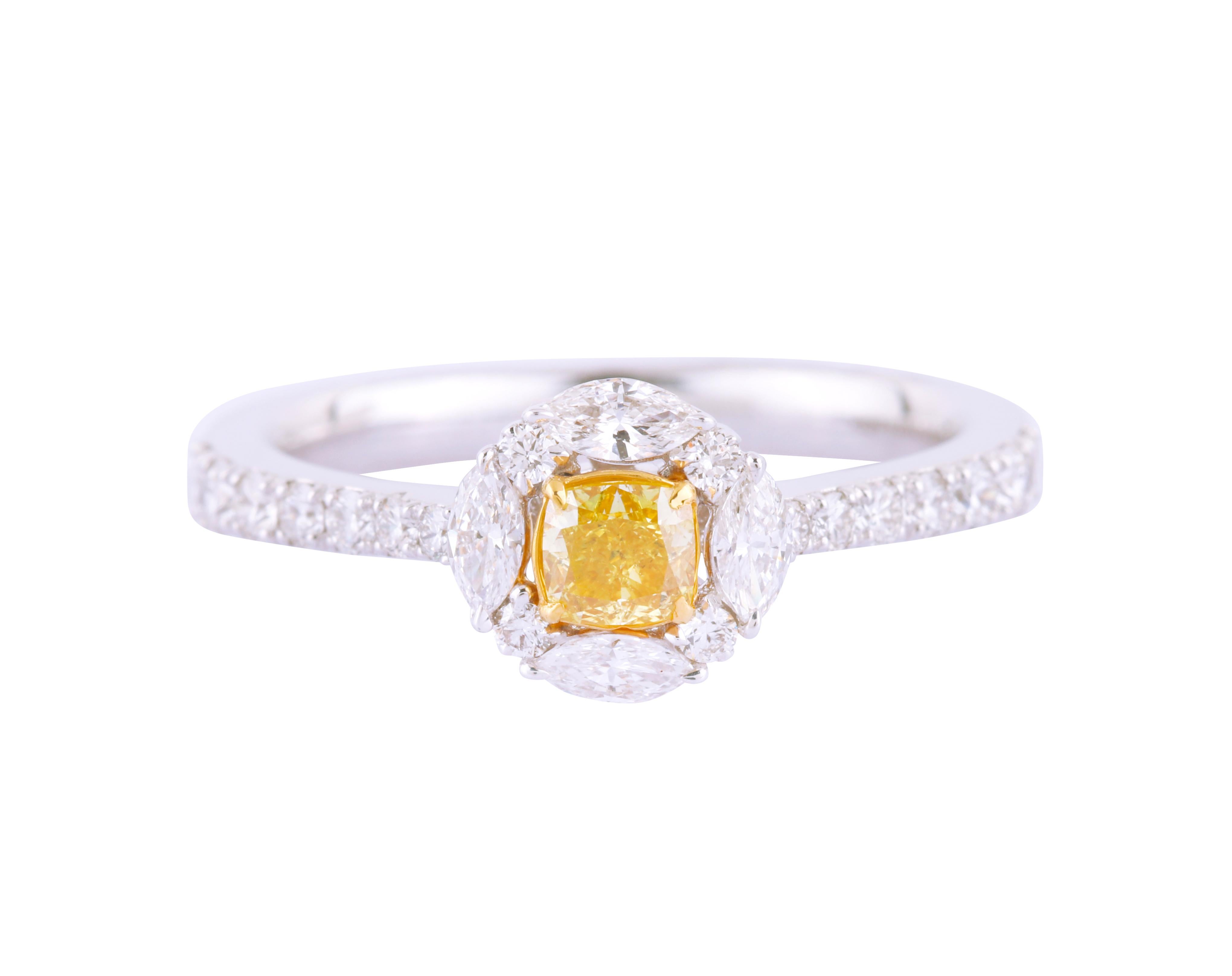 Contemporary 18 Karat Gold Solitaire Fancy Yellow and White Diamond Ring For Sale