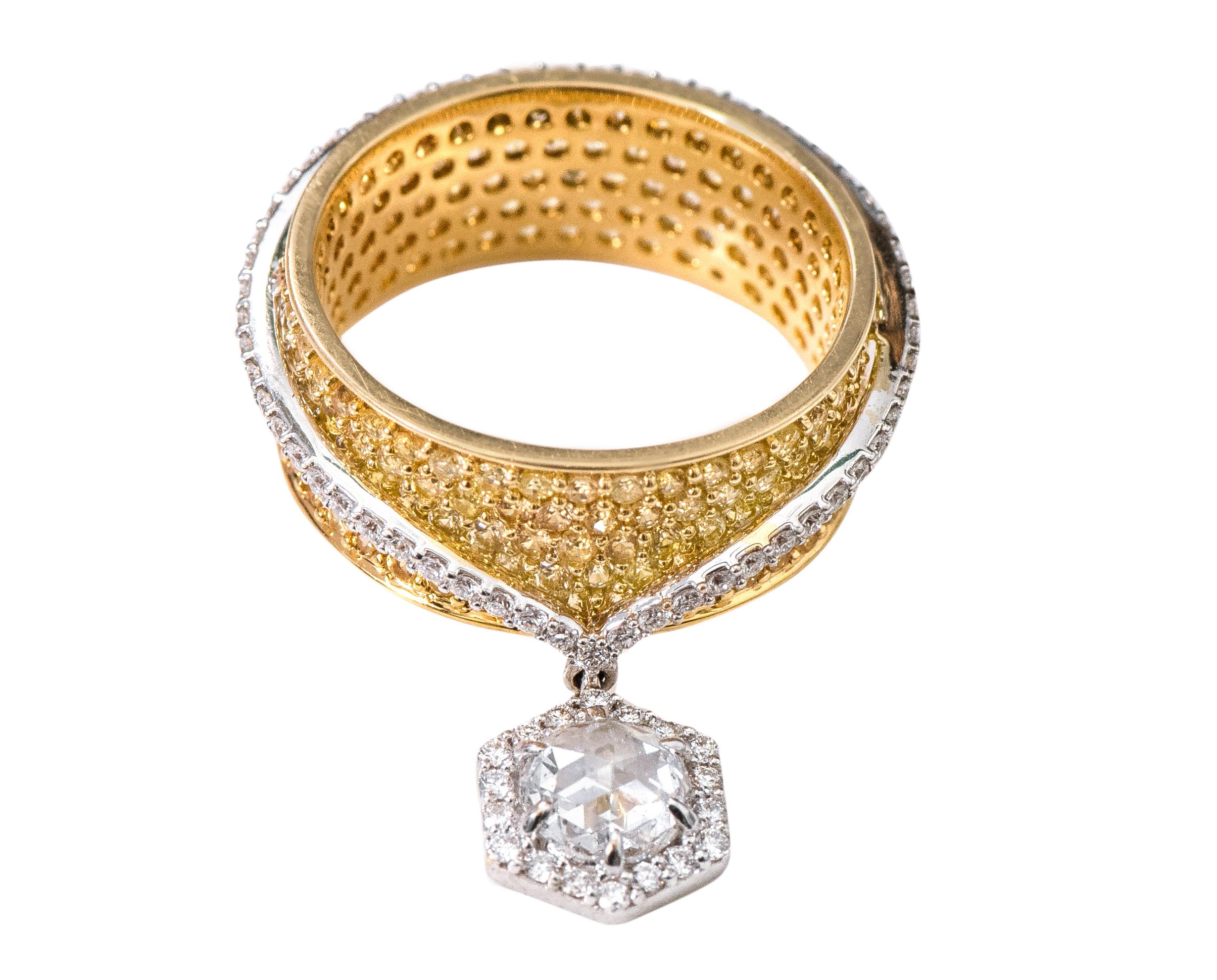 Solitärring aus 18 Karat Gold mit Diamant im Rosenschliff und gelbem Saphir Solitärring Damen im Angebot