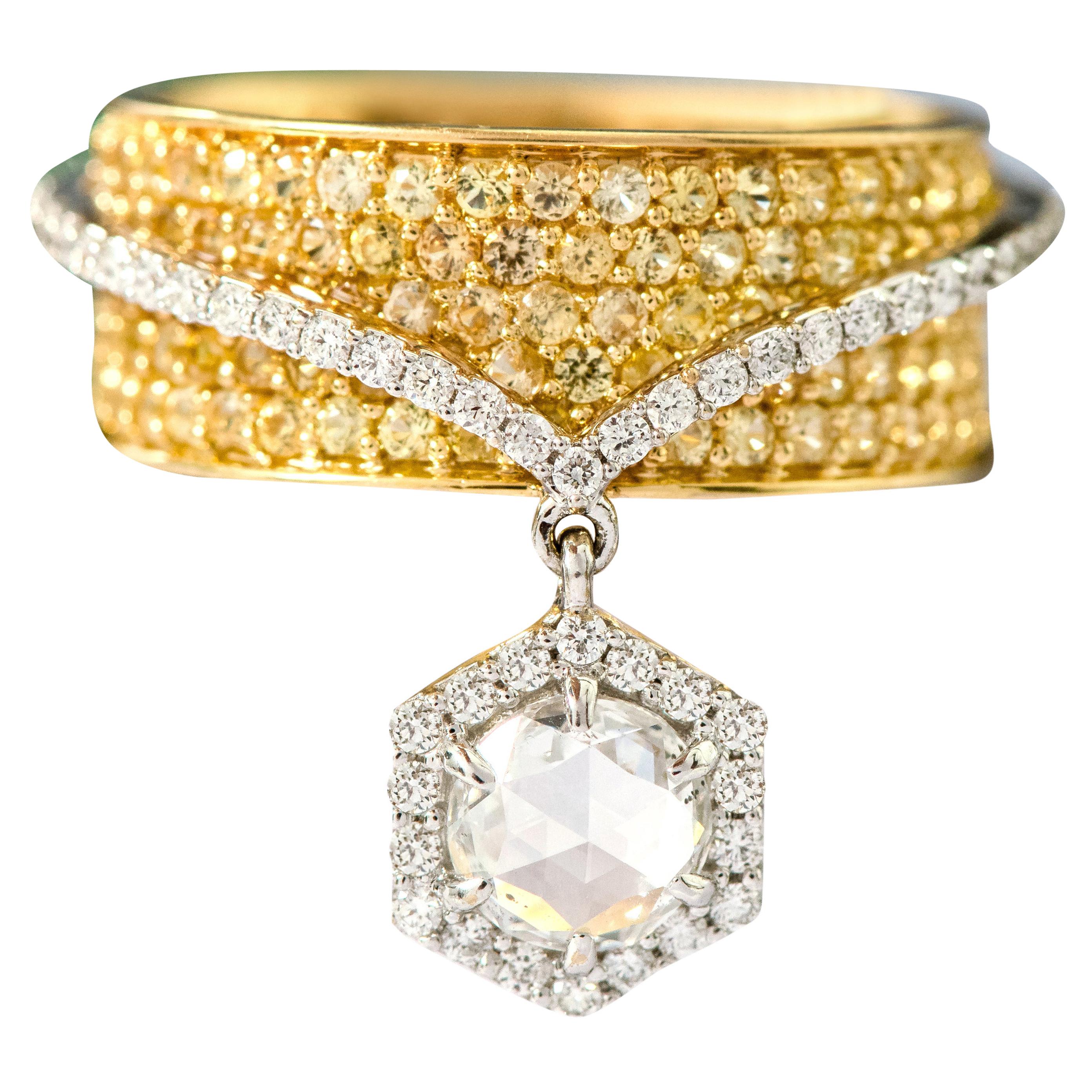 Bague solitaire en or 18 carats avec diamant taillé en rose et saphir jaune