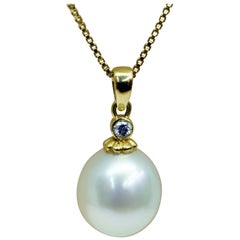 18 Karat Gold South Sea Pearl and Diamond Necklace