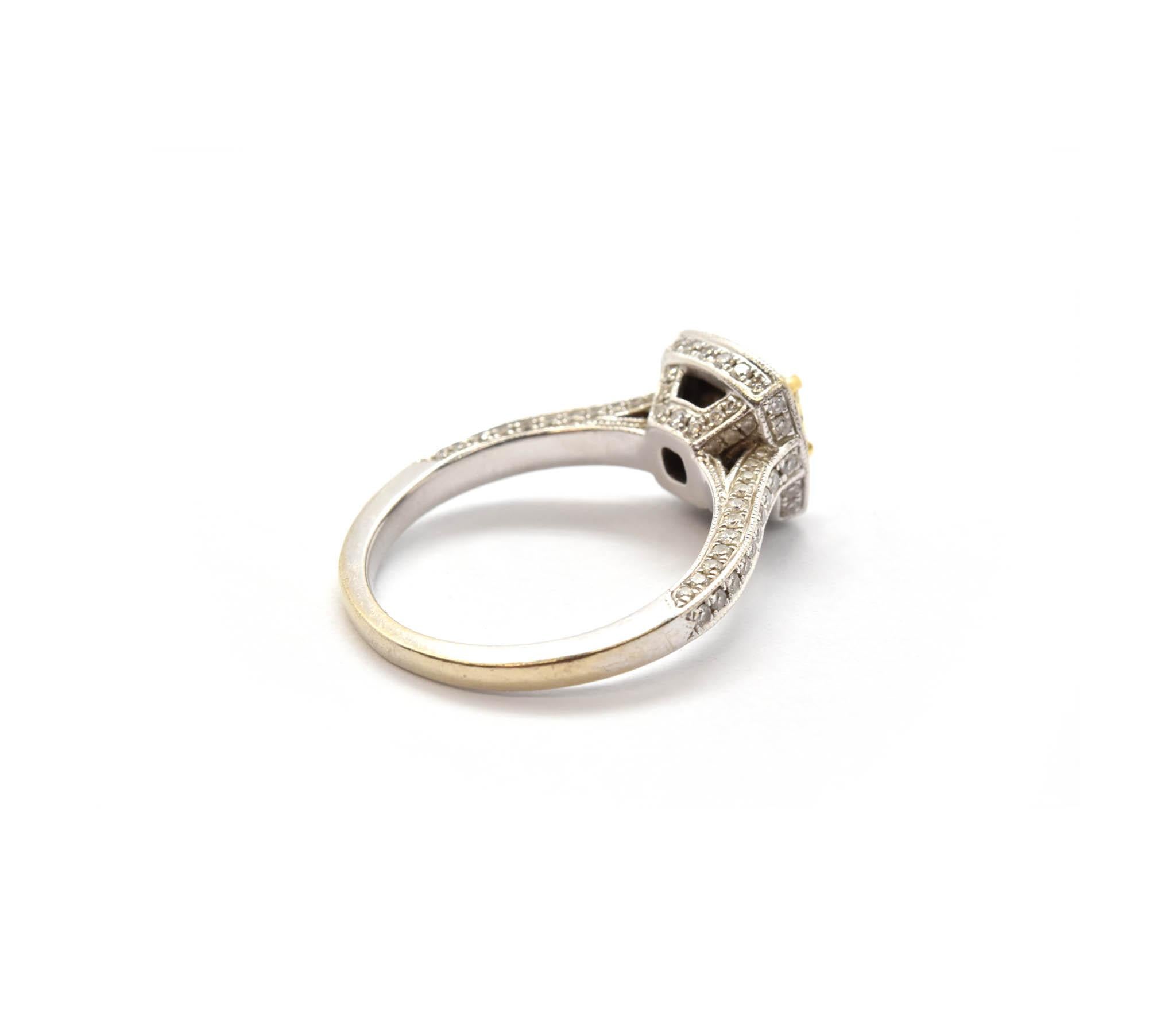 Bague de fiançailles en or 18 carats avec diamant jaune fantaisie carré brillant de 0,77 carat Pour femmes en vente