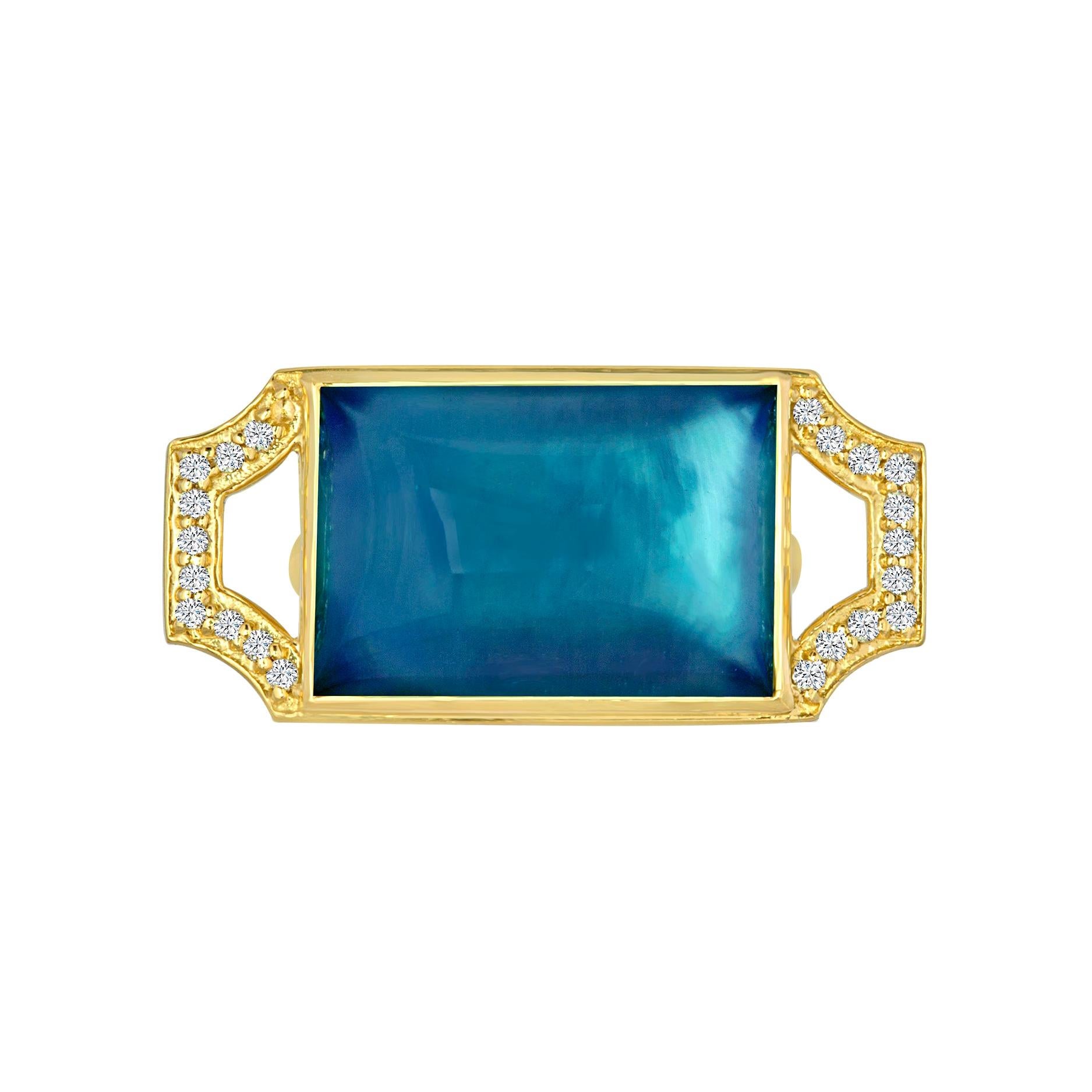 18 Karat Gold Statement Ring with Labradorite and Diamonds For Sale
