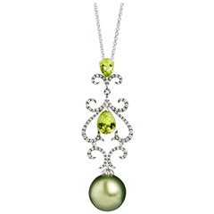 18 Karat Gold Tahitian Pearl Pendant Necklace with Diamonds and Peridots