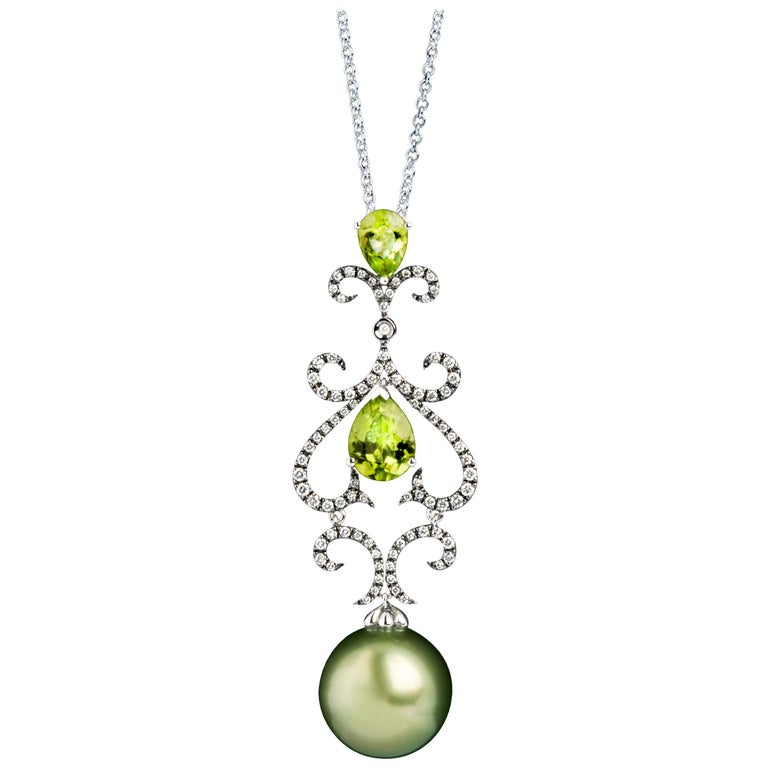 Pendentif En Or 18 Carats Avec Perle De Tahiti Et Diamants – Élégance Pure