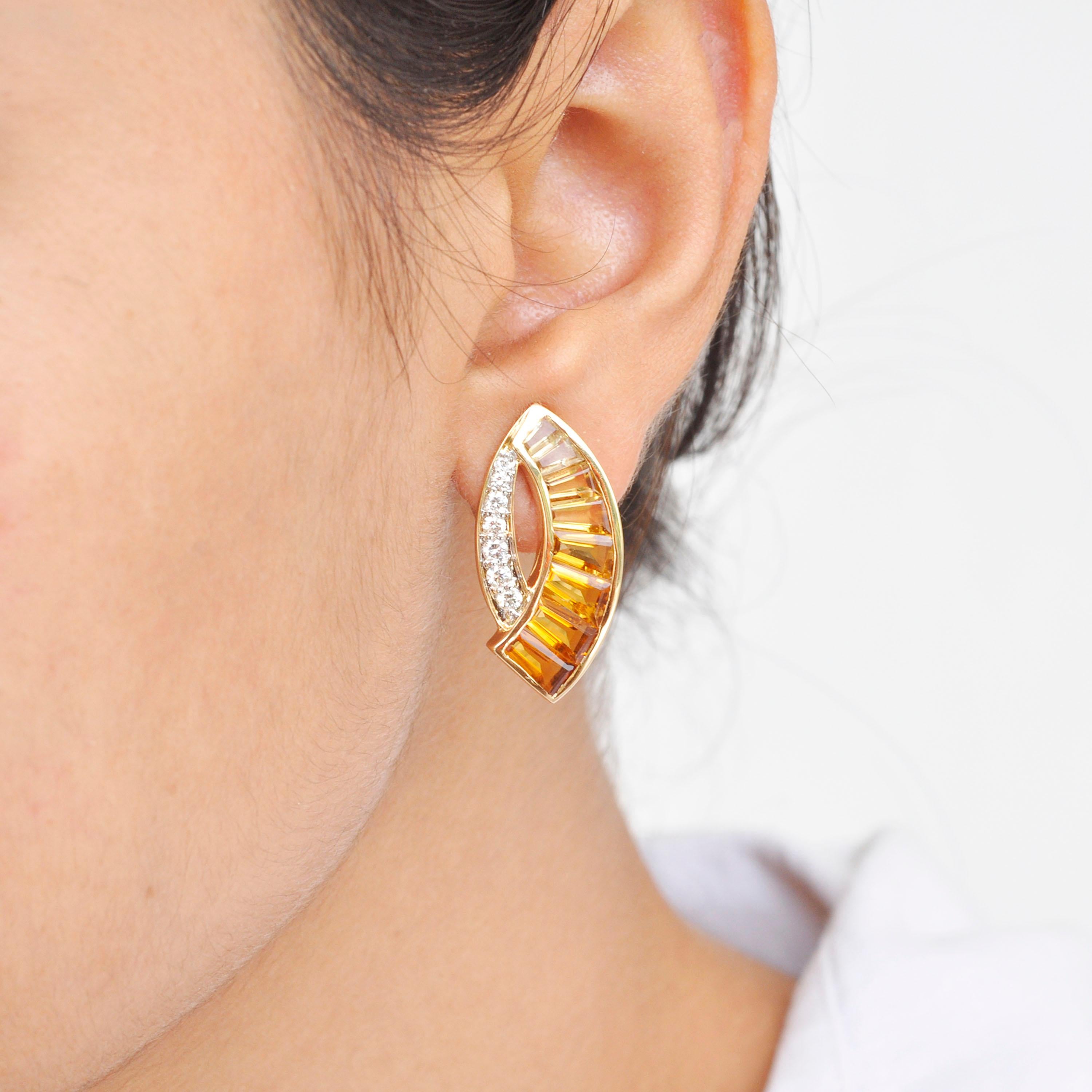 18 Karat Gold Taper Baguette Channel Set Citrine Diamond Contemporary Ear Studs For Sale 2