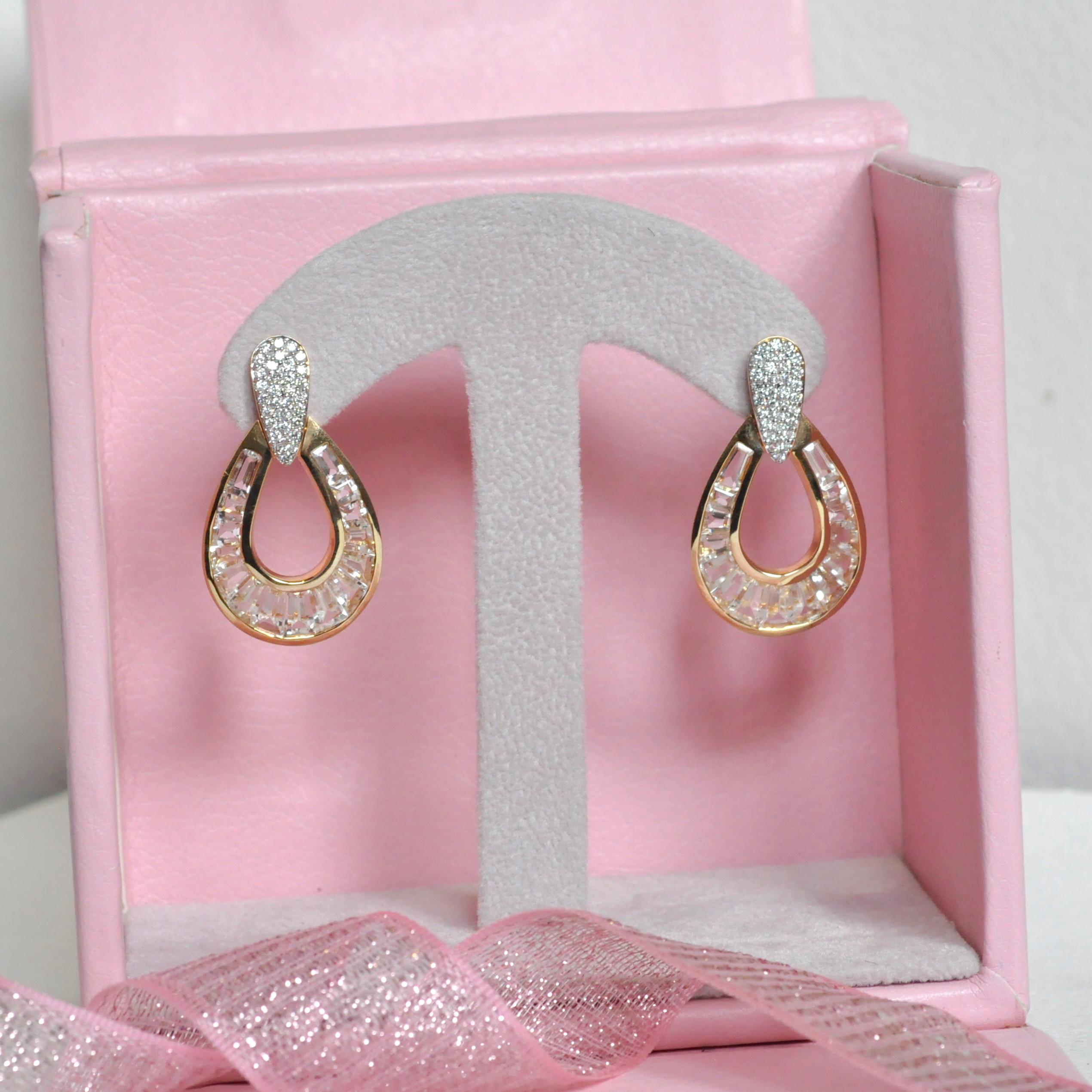 Women's 18 Karat Gold White Topaz Taper Baguette Diamond Dangle Teardrop Earrings For Sale
