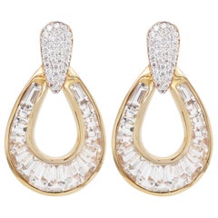 18 Karat Gold White Topaz Taper Baguette Diamond Dangle Teardrop Earrings
