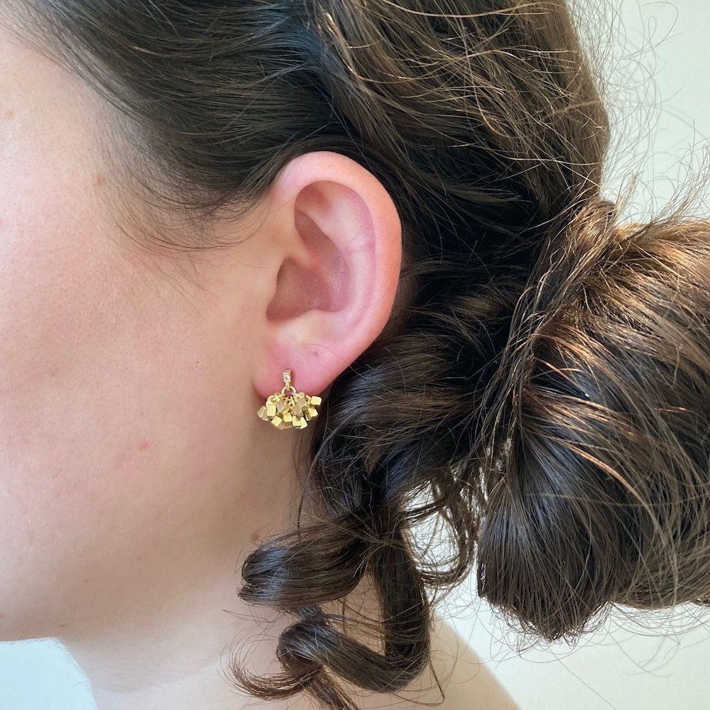 18 Karat Gold 