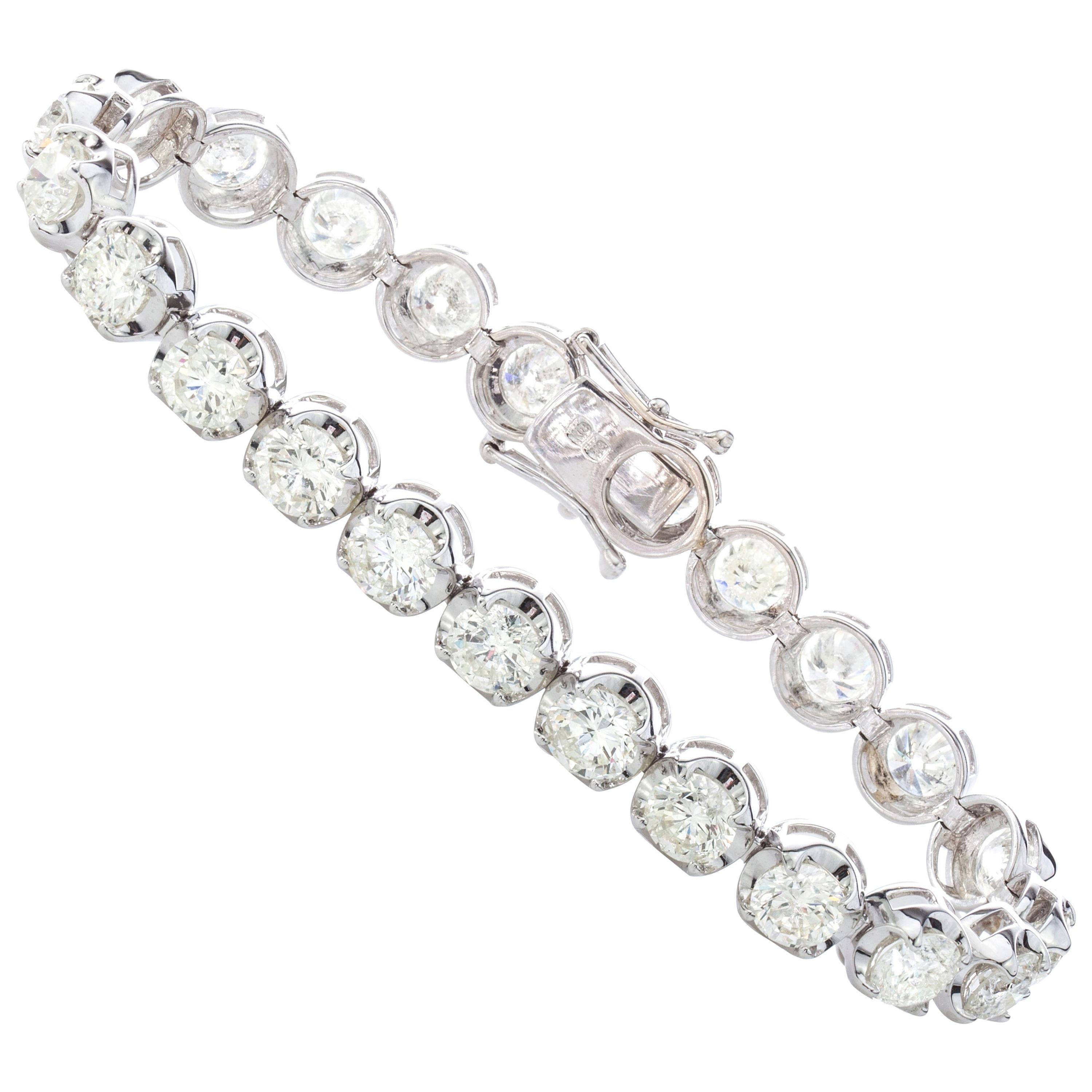 18 karat gold tennis bracelet