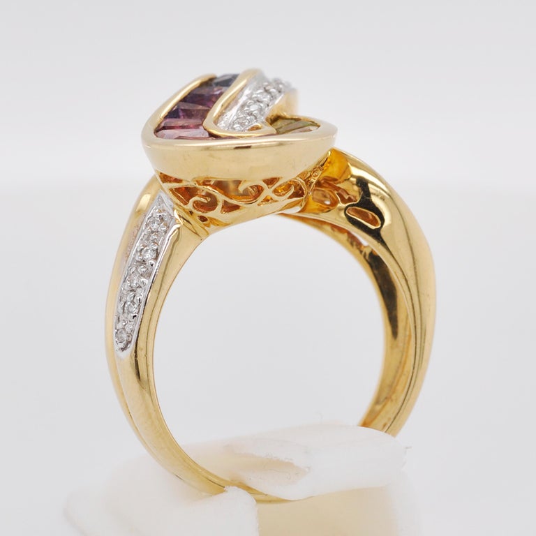 18 Karat Gold Topaz Amethyst Garnet Citrine Peridot Iolite Diamond Rainbow Ring In New Condition For Sale In Jaipur, Rajasthan