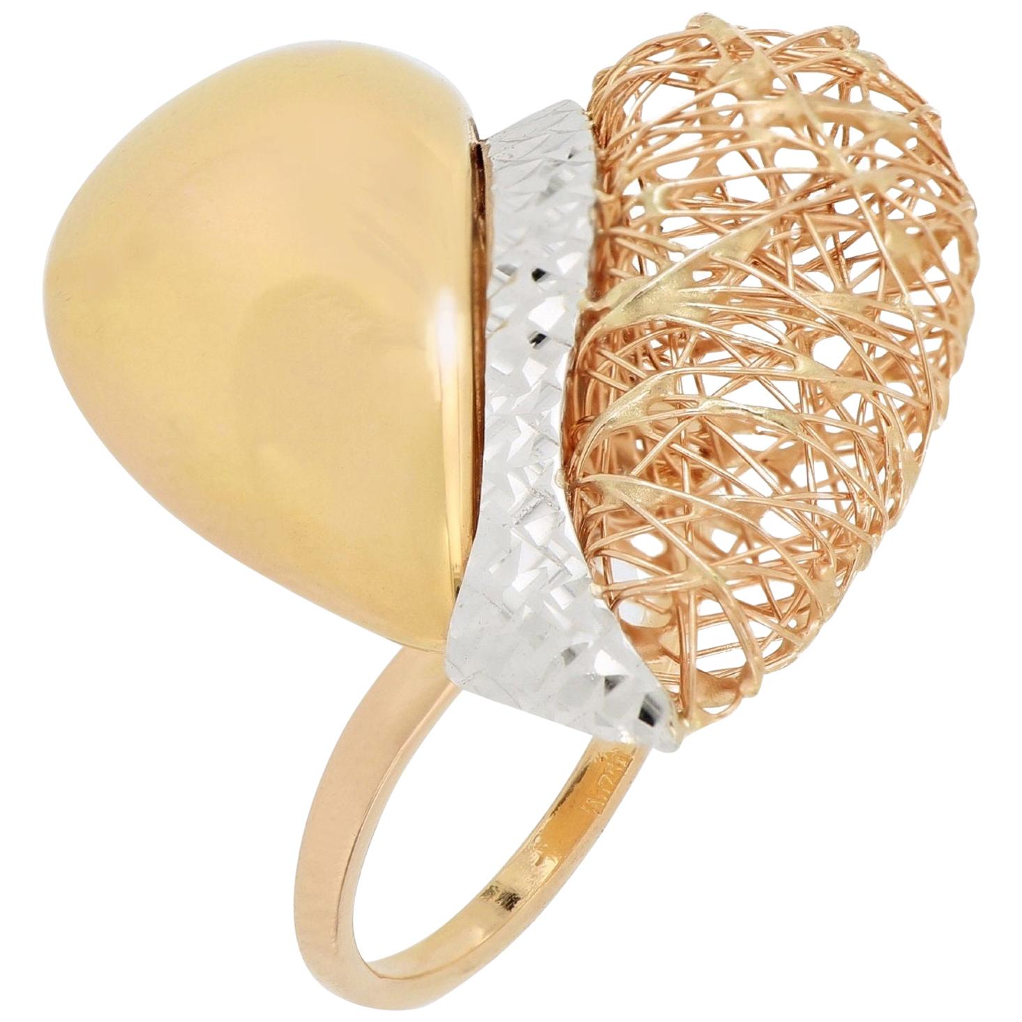 18 Karat Gold Tricolor Ring For Sale