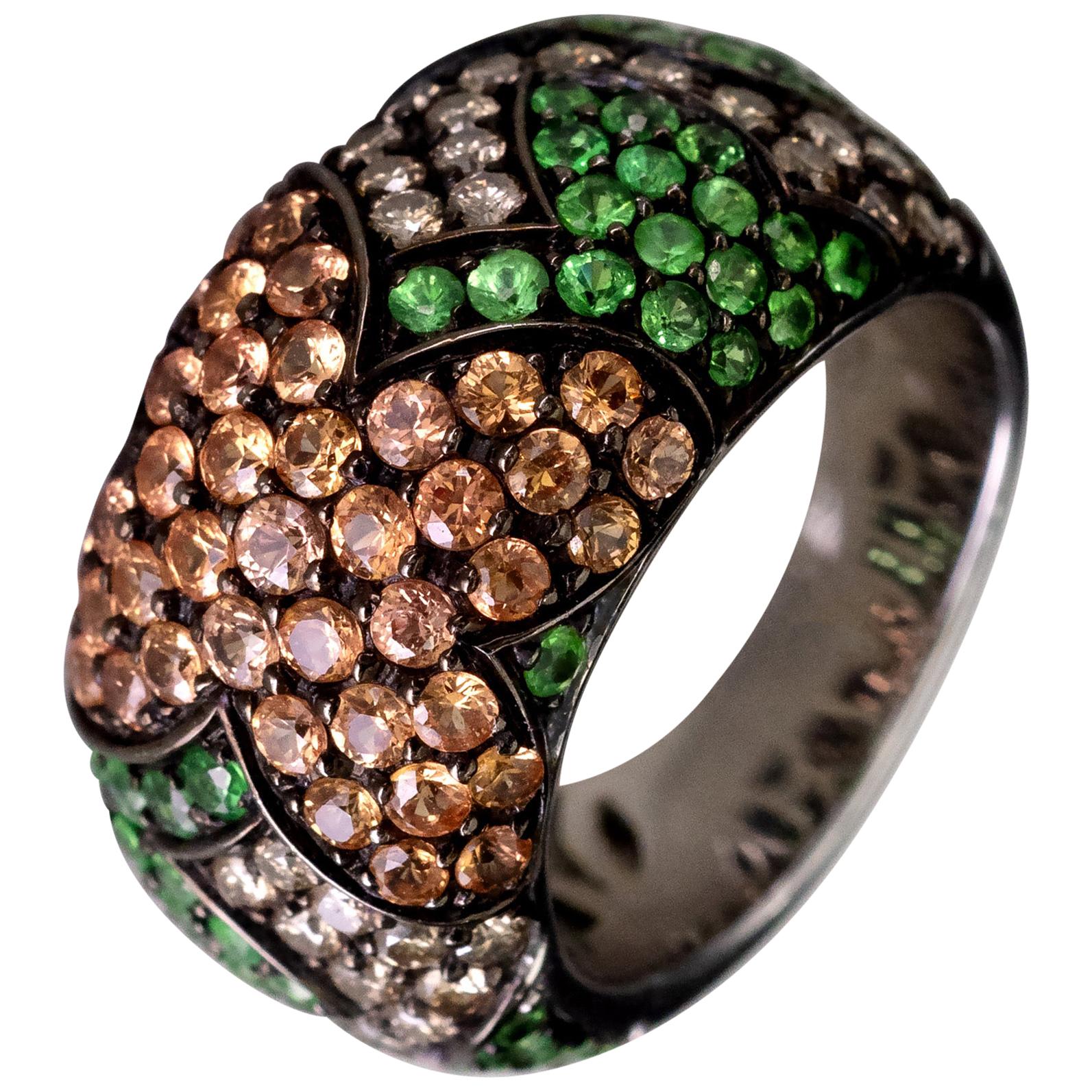 Bague cocktail en or 18 carats, tsavorite, saphir et diamants