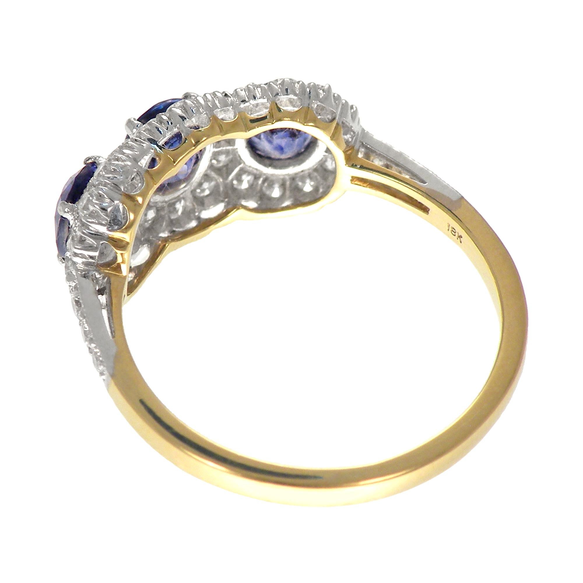 18 Karat Gold Two-Tone Classic Three-Stone Sapphires and Diamond Ring For Sale 1