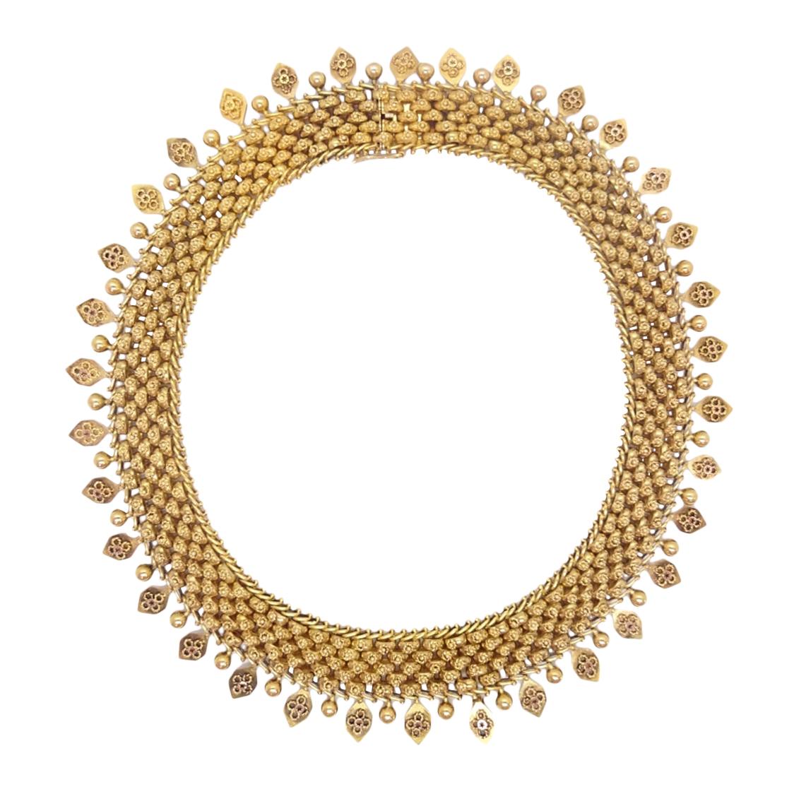 18 Karat Gold Victorian Necklace For Sale