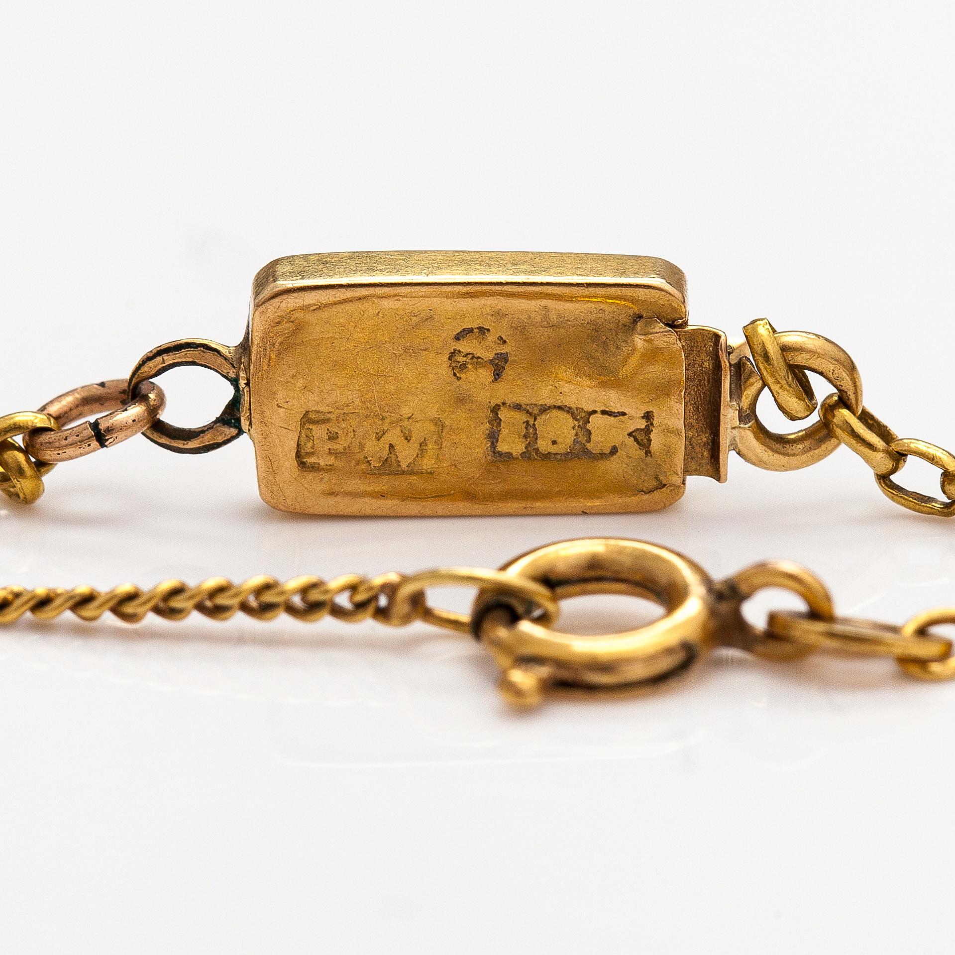 Victorian Swedish angel 18 karat gold locket pendant from 1870 In Fair Condition In Malmö, SE