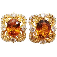 Clips d'oreilles victoriens en or 18 carats avec saphir jaune et diamants