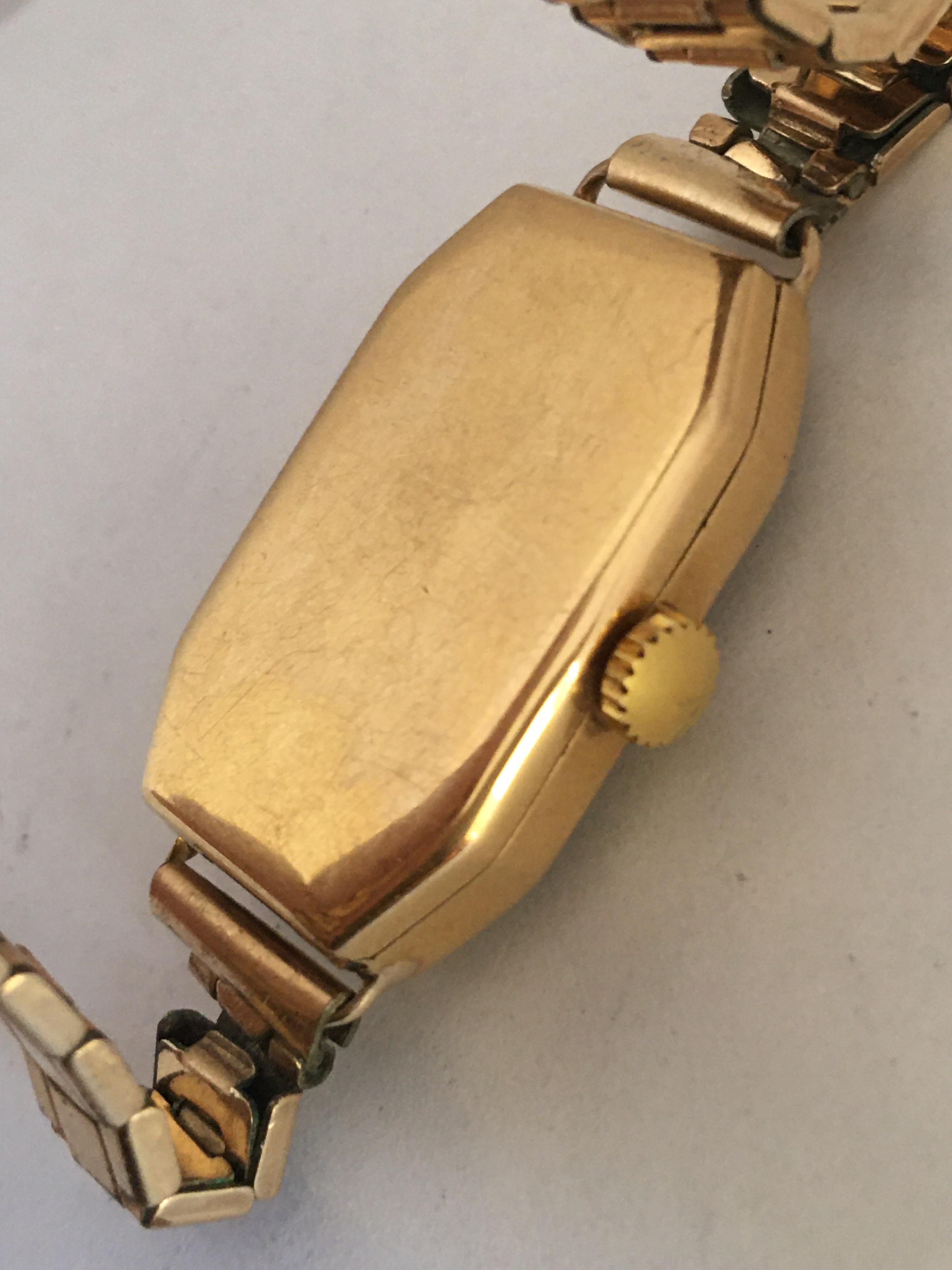 18 Karat Gold Vintage 1920s J.W. Benson London Ladies Mechanical Watch For Sale 3