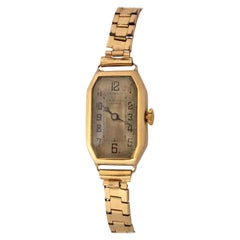 18 Karat Gold Vintage 1920s J.W. Benson London Ladies Mechanical Watch