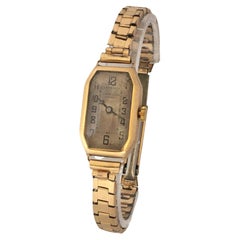 18 Karat Gold Vintage 1920s J.W. Benson London Ladies Mechanical Watch