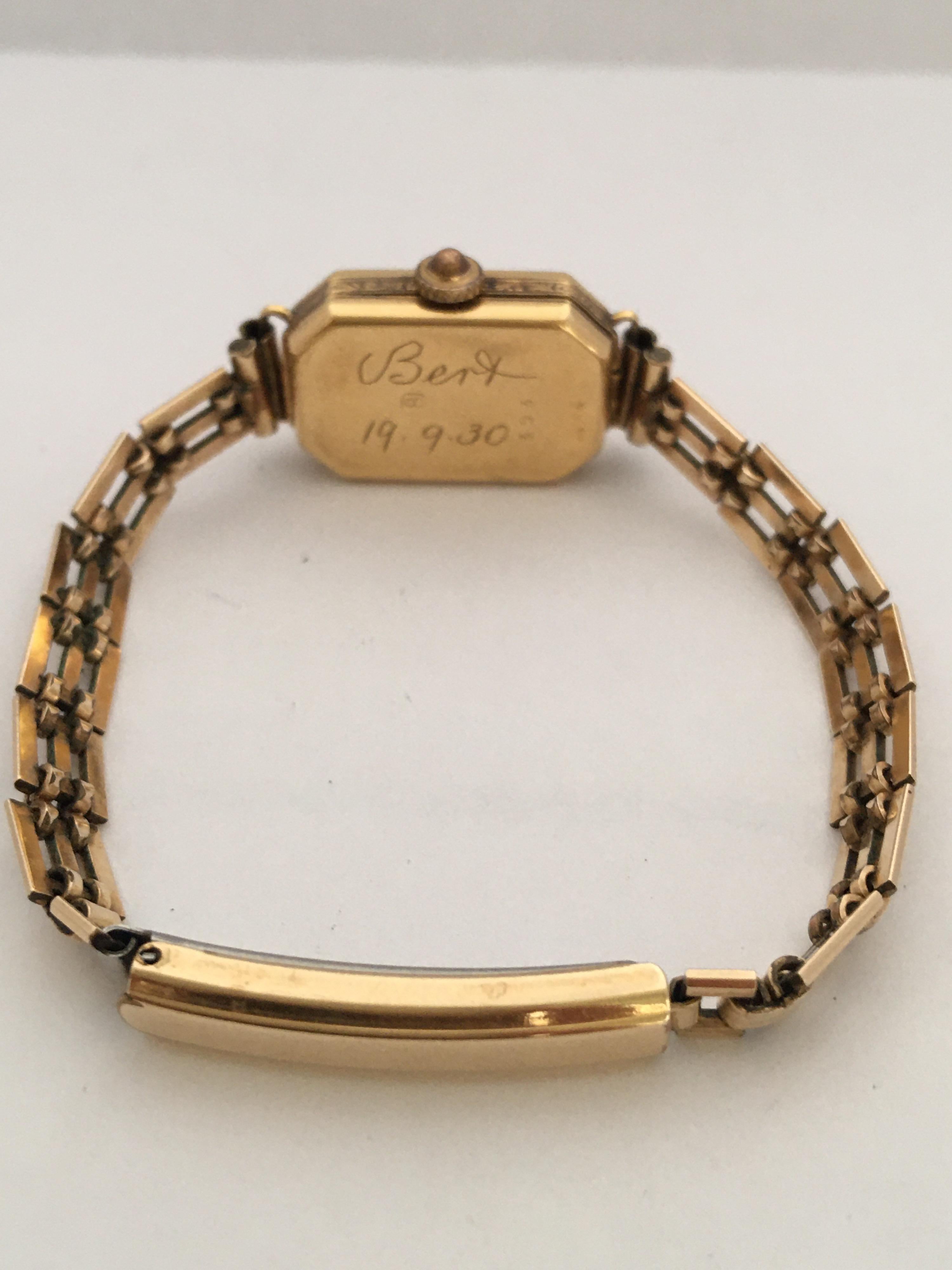 Women's or Men's 18 Karat Gold Vintage 1930s Ladies Mechanical Watch