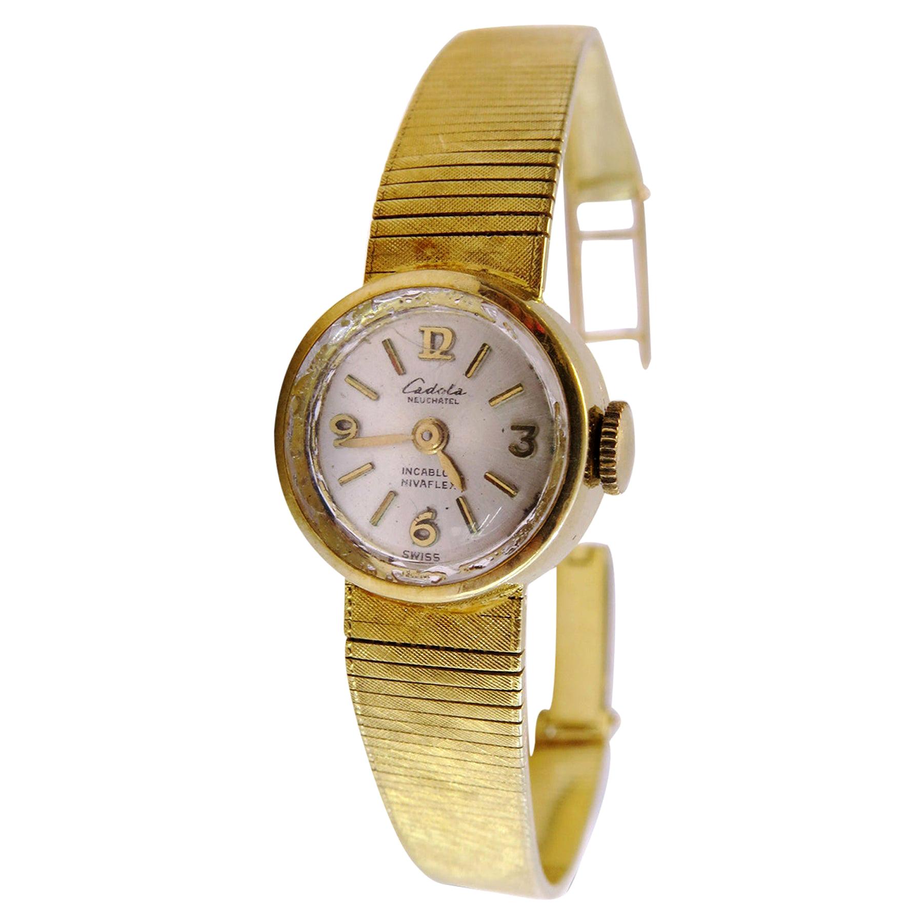 18 Karat Gold Vintage Cadola Neuchatel Watch Swiss For Sale