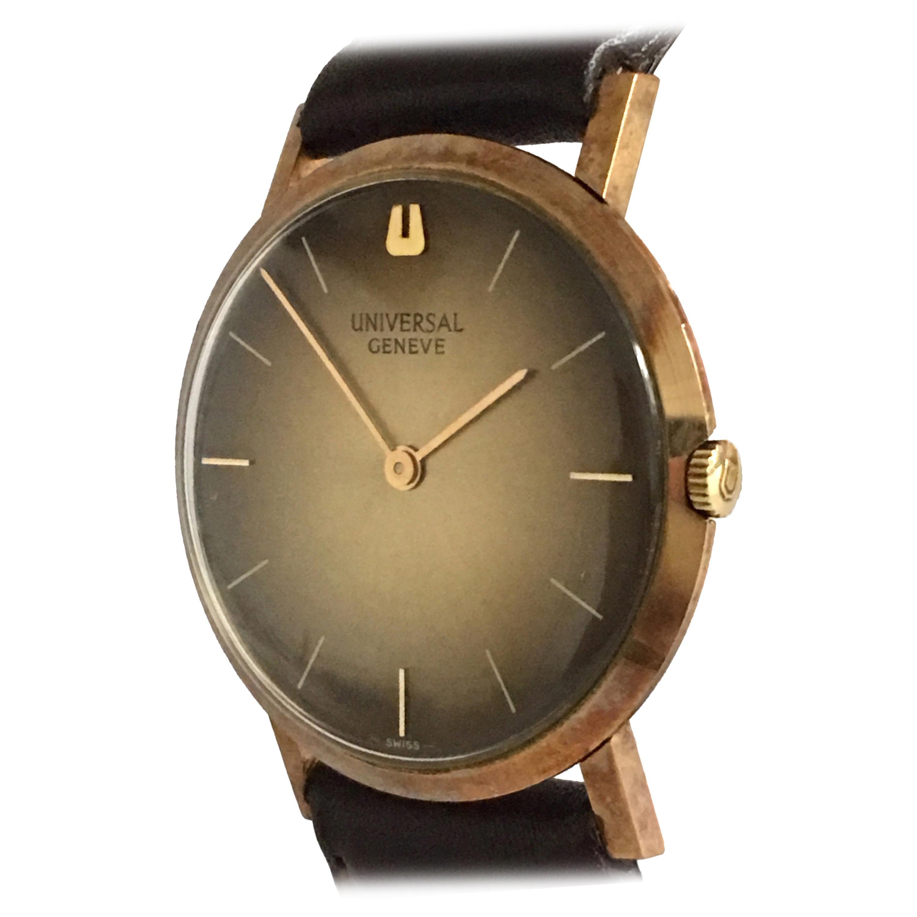 18 Karat Gold Vintage Hand-Winding Universal Geneve Watch For Sale