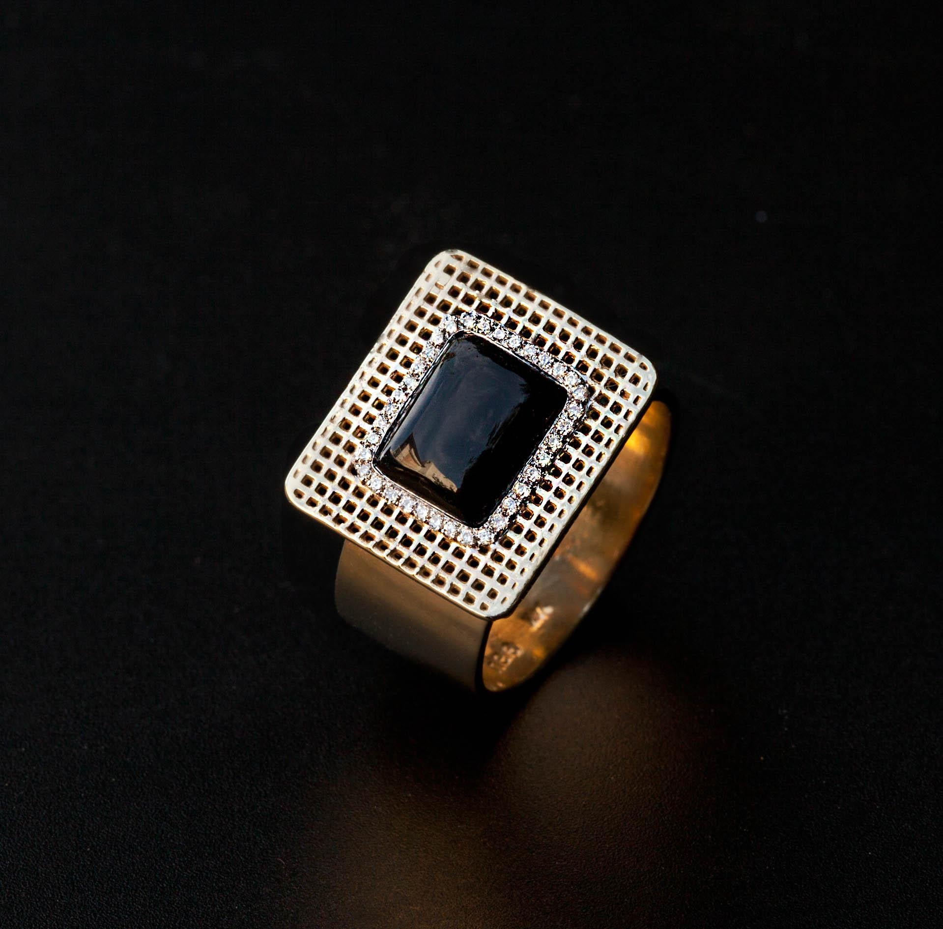 Square Cut 18 Karat Gold, VS White Diamonds Unique Square Onyx Cocktail Contemporary Ring