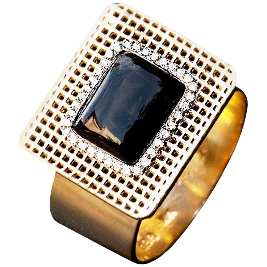 18 Karat Gold, VS White Diamonds Unique Square Onyx Cocktail Contemporary Ring