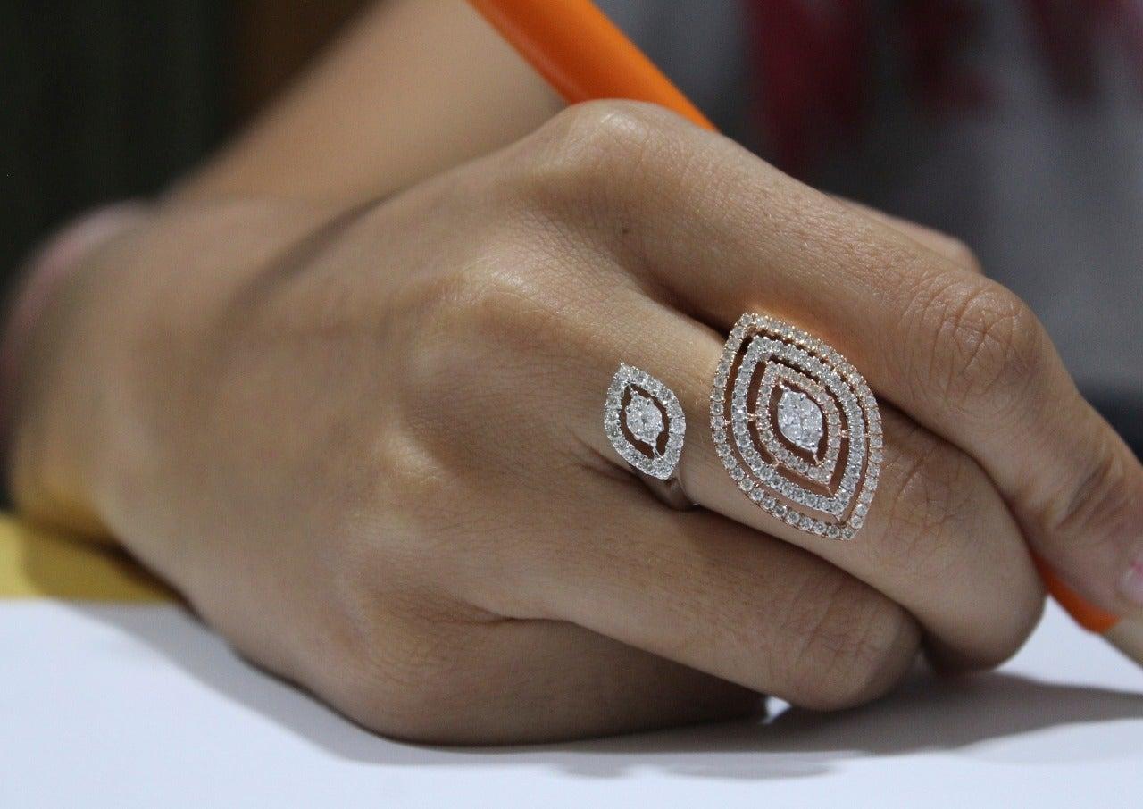 For Sale:  18 Karat Gold White Diamond Ring 2