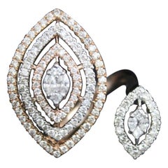 18 Karat Gold White Diamond Ring