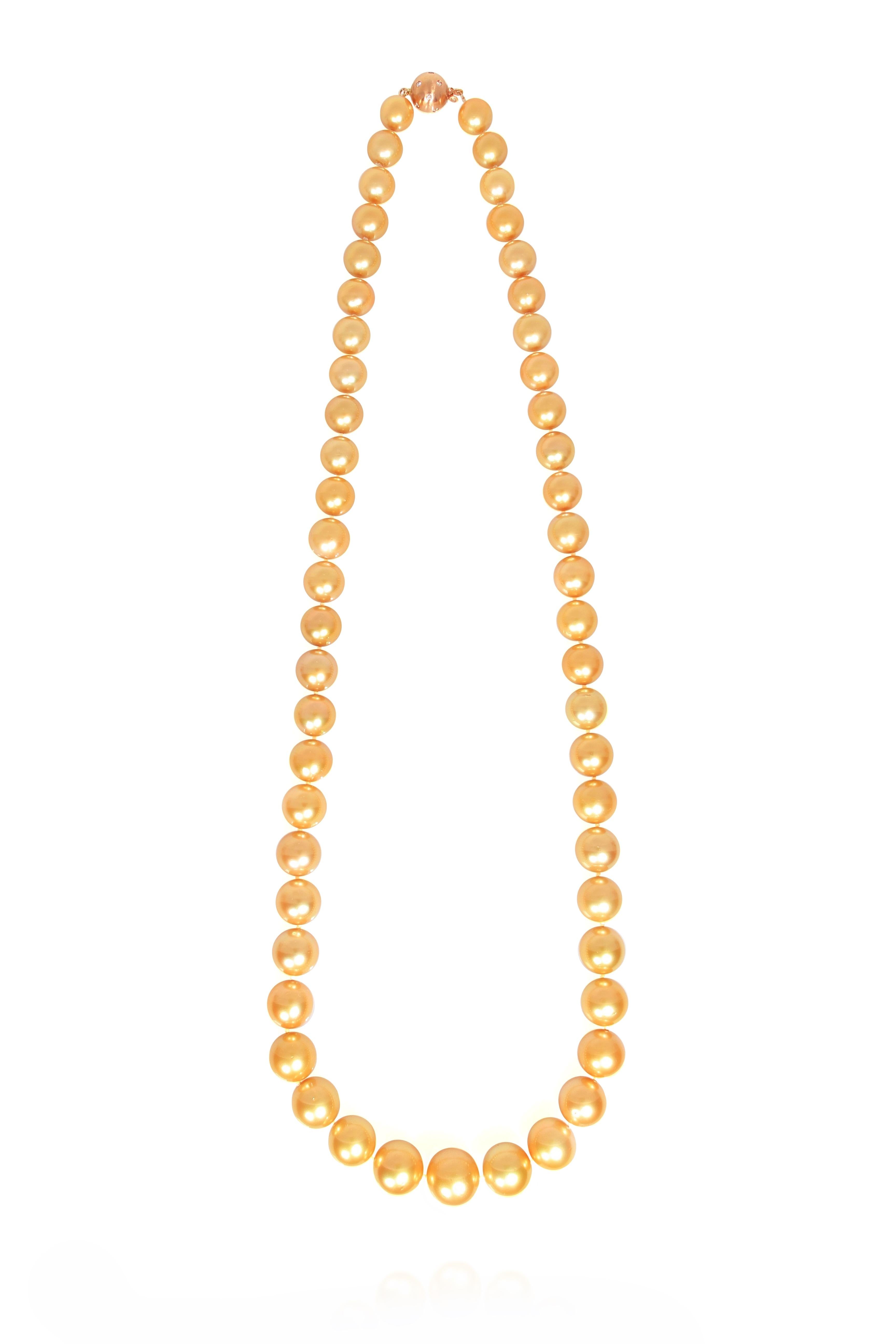 Contemporary Golden South Sea Pearl Necklace with 18K Gold Clasp with Diamonds For Sale