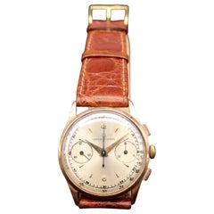 18 Karat Gold Wristwatch Universal Genève