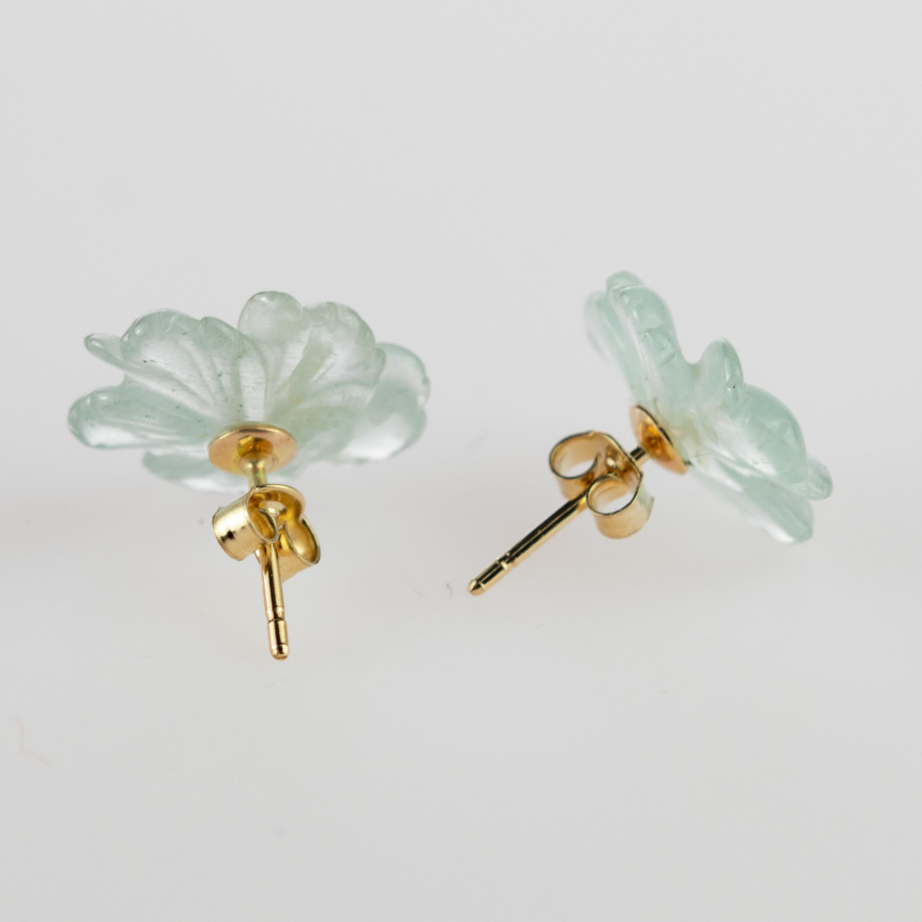 14 Karat Gold Yellow Agate Flower Handmade Italian Girl Carved Stud Earrings For Sale 1