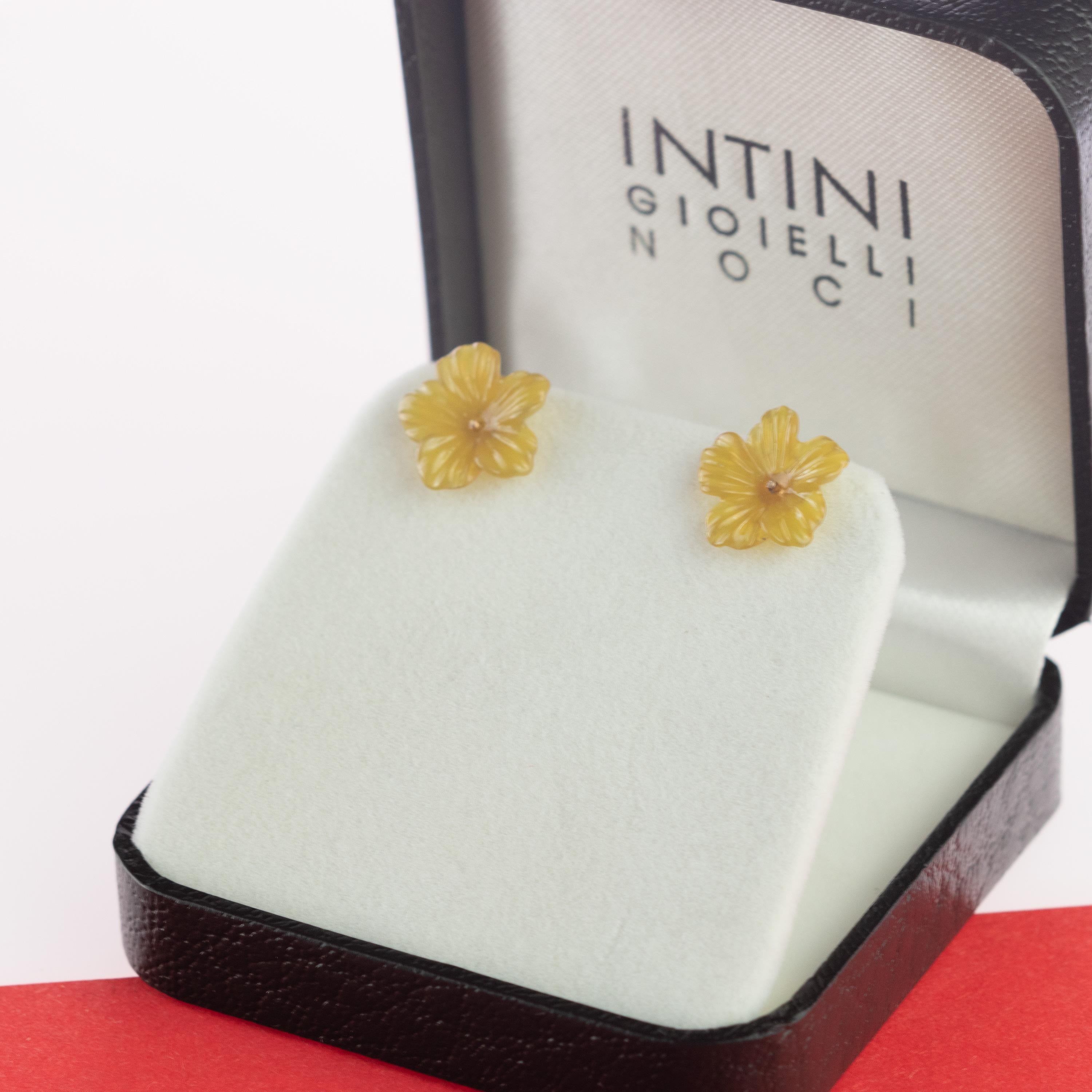 Women's 18 Karat Gold Yellow Agate Flower Handmade Italian Girl Carved Stud Earrings For Sale