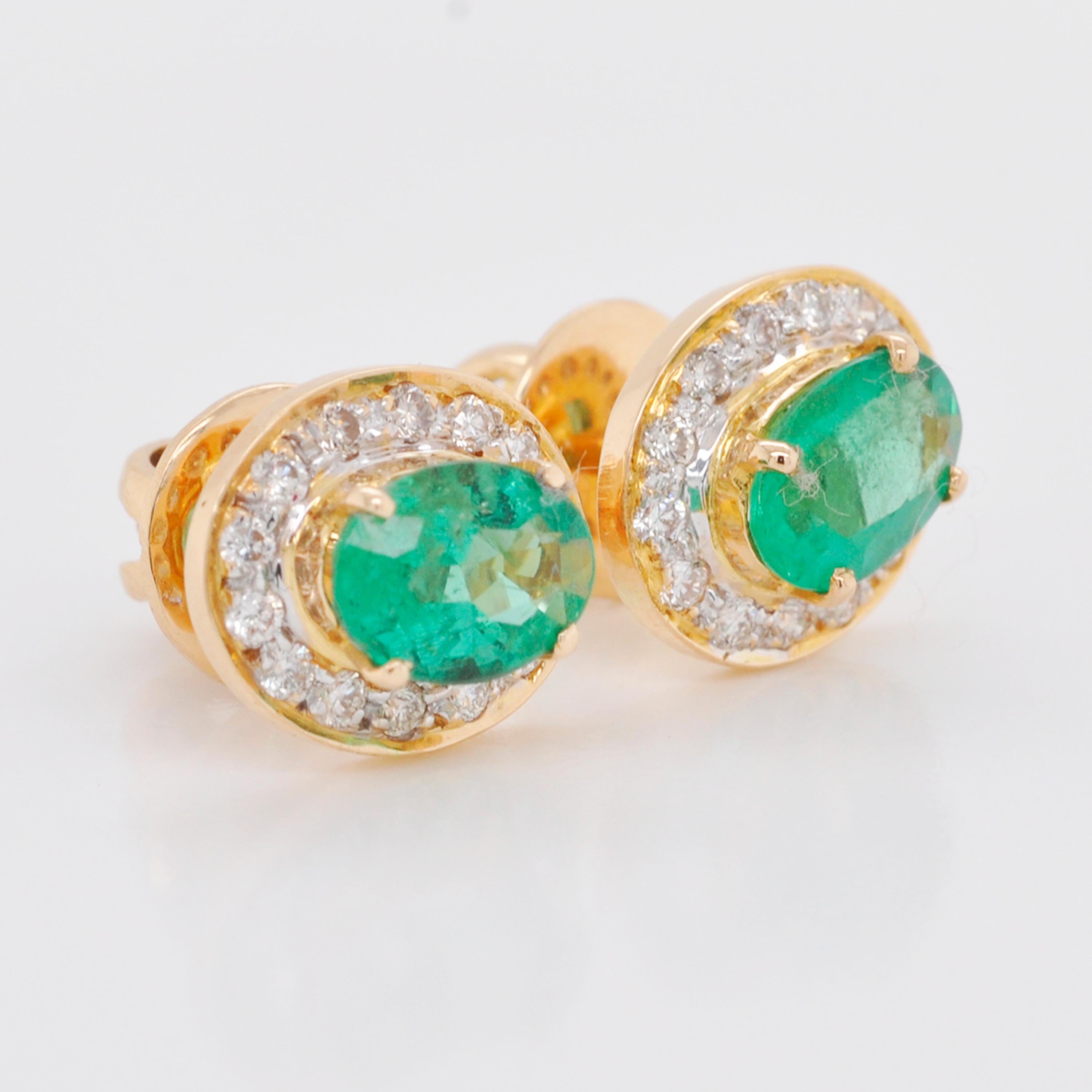 Modern 18 Karat Gold Zambian Oval Emerald Diamond Stud Earring For Sale