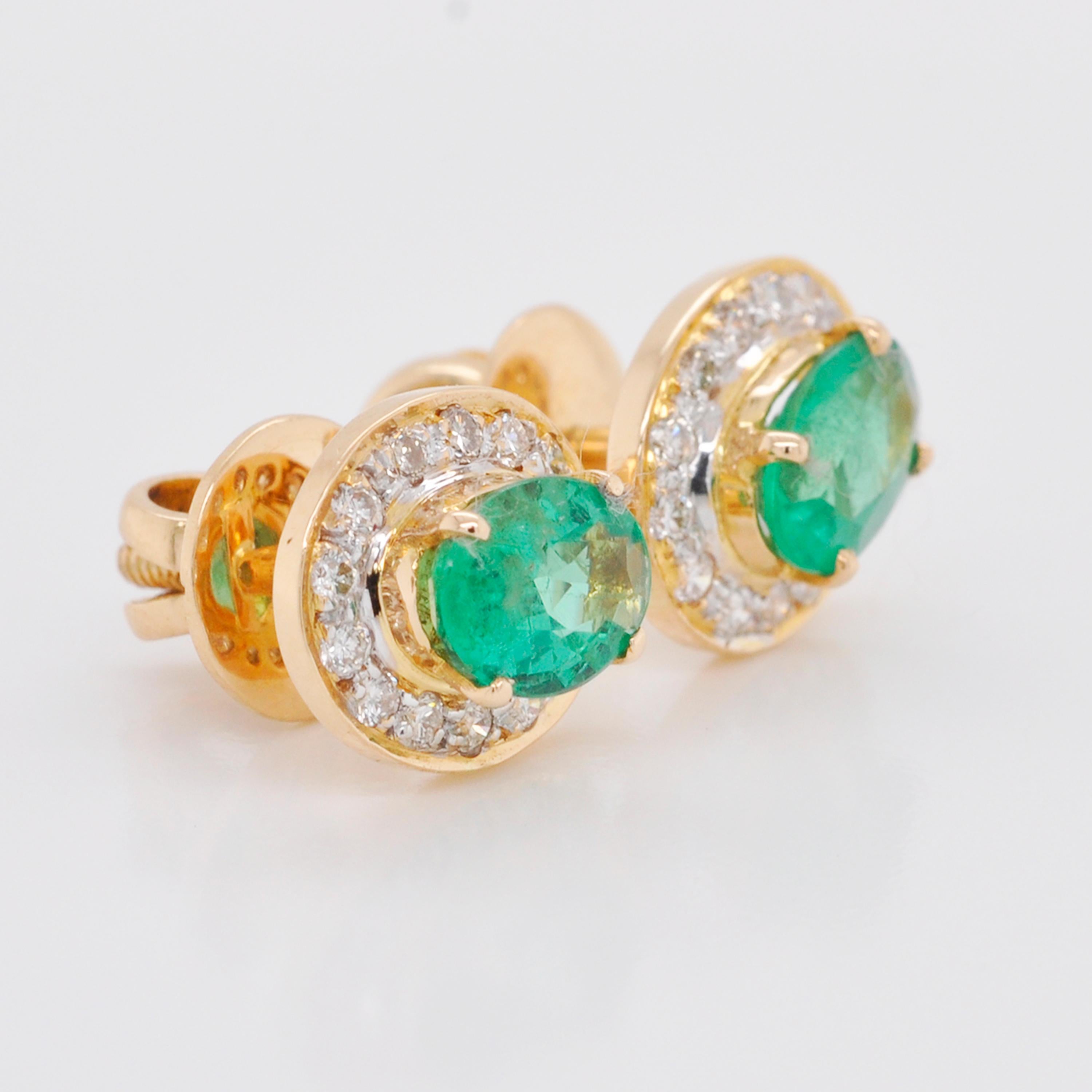 Oval Cut 18 Karat Gold Zambian Oval Emerald Diamond Stud Earring For Sale