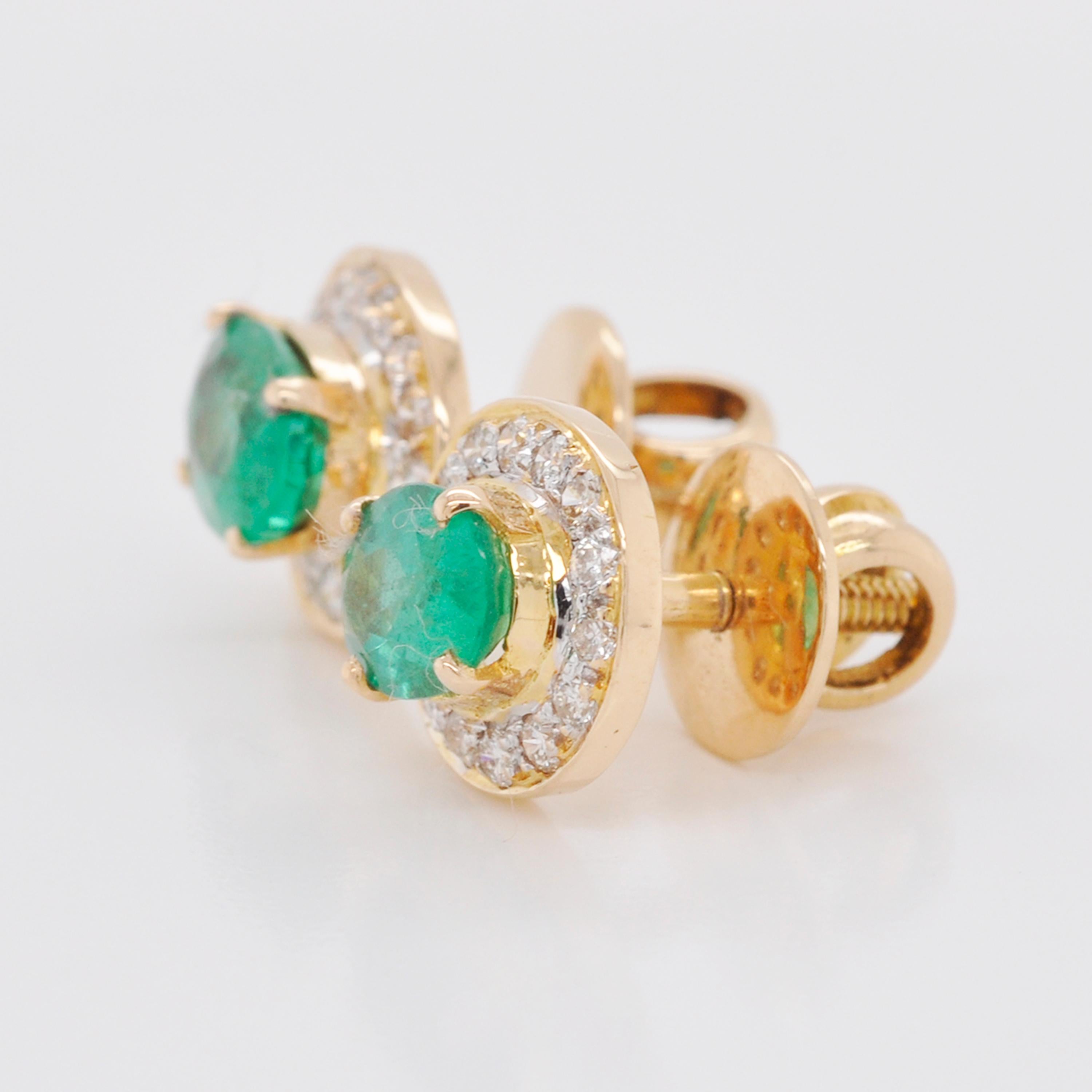 18 Karat Gold Zambian Oval Emerald Diamond Stud Earring For Sale 1