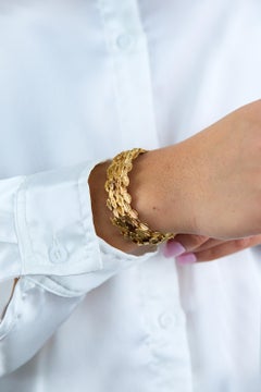 44.56 Grams Golden Leaves Hand-Engraved Bracelet in Yellow Gold