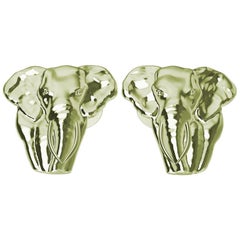 Deux boutons de manchette en or vert 18 carats en forme d'éléphant de chambre