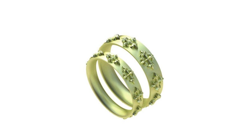 Customizable 18 Karat Green Gold Wedding Band Set For Sale at 1stDibs