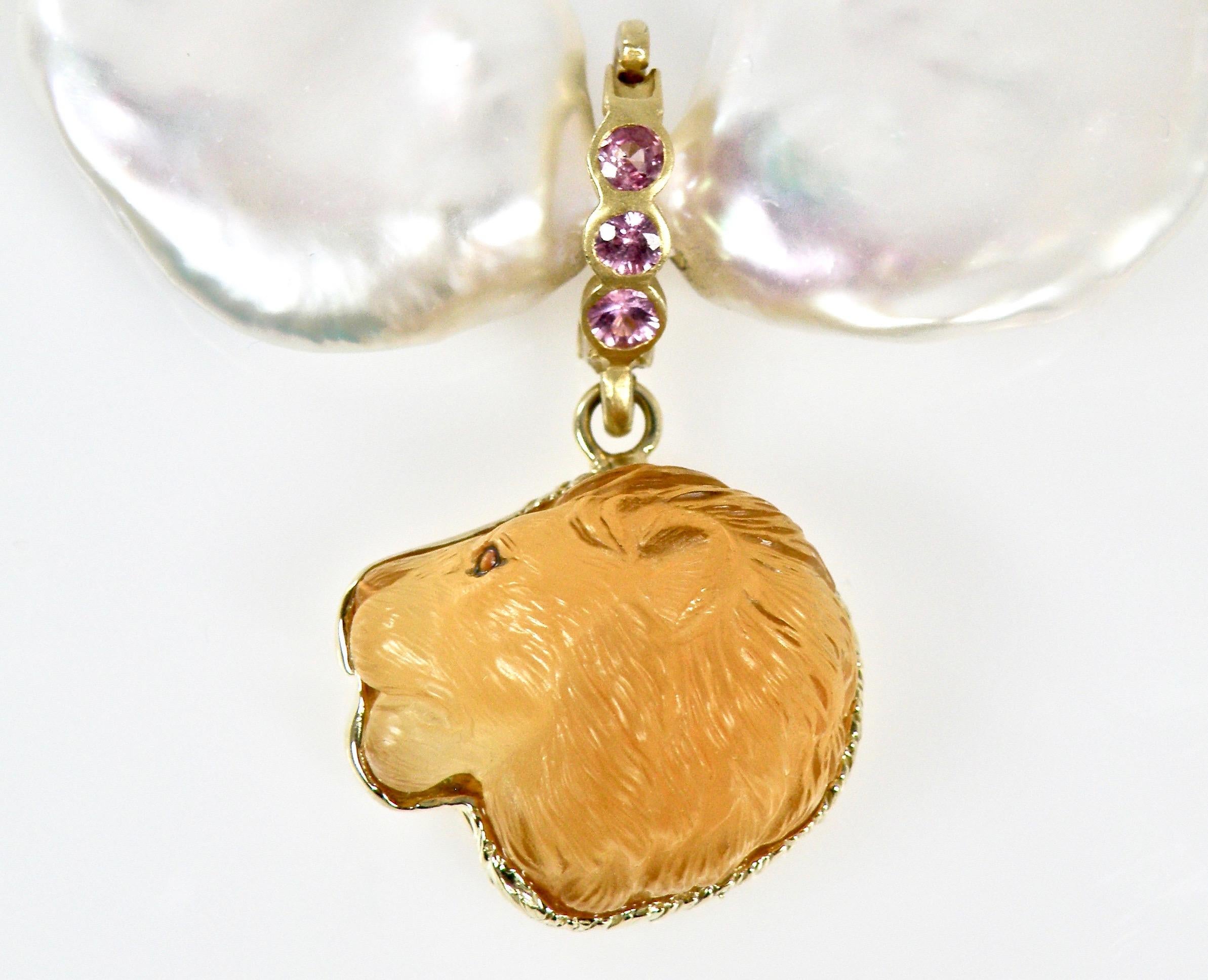 18 Karat Hand Carved Citrine Lionshead with Sapphire Bail In New Condition For Sale In Cohasset, MA