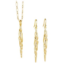 18 Karat Hand Carved Solid Gold Earrings and Pendant Suite